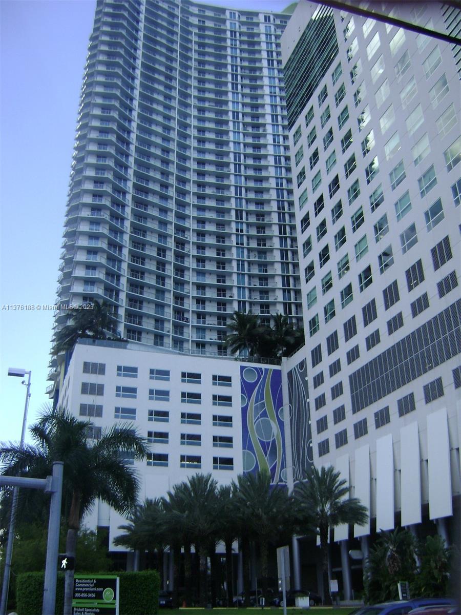 185 SW 7th St Unit: 3111