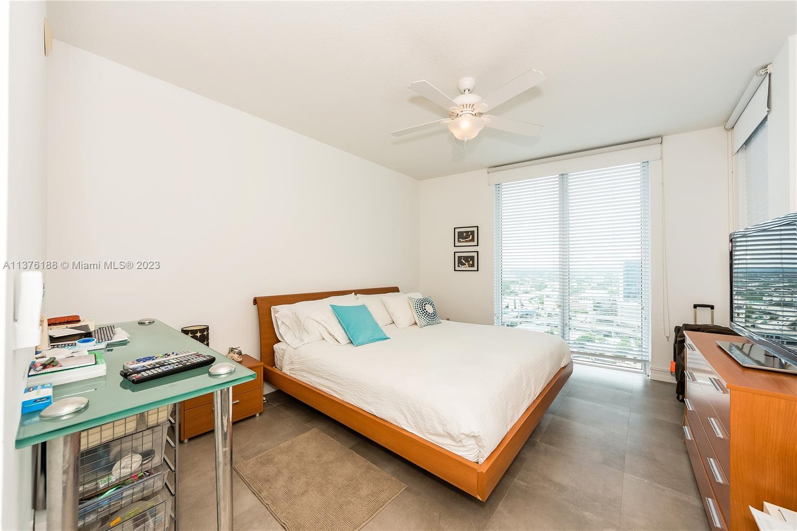 185 SW 7th St Unit: 3111