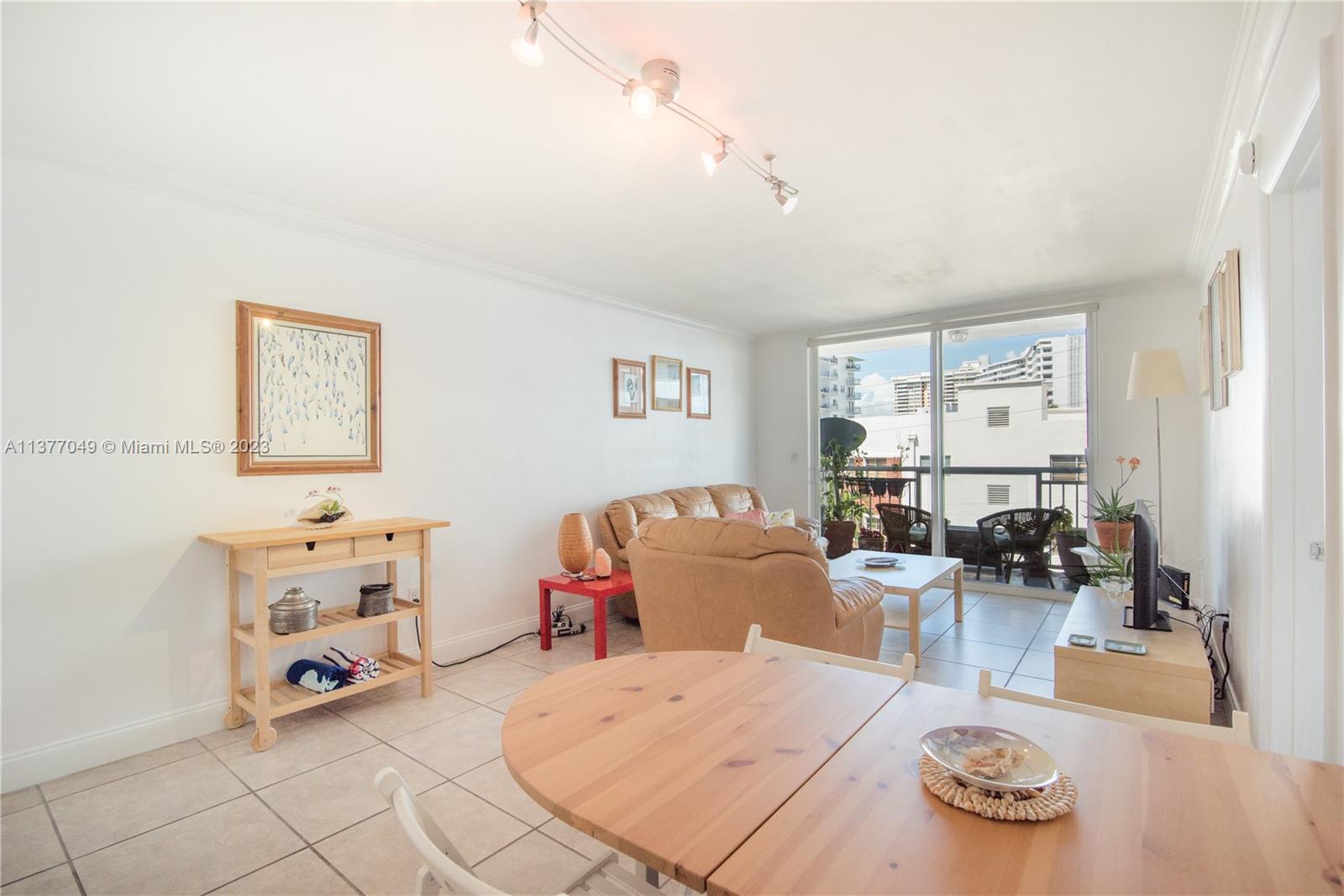 1345 Lincoln Rd Unit: 402
