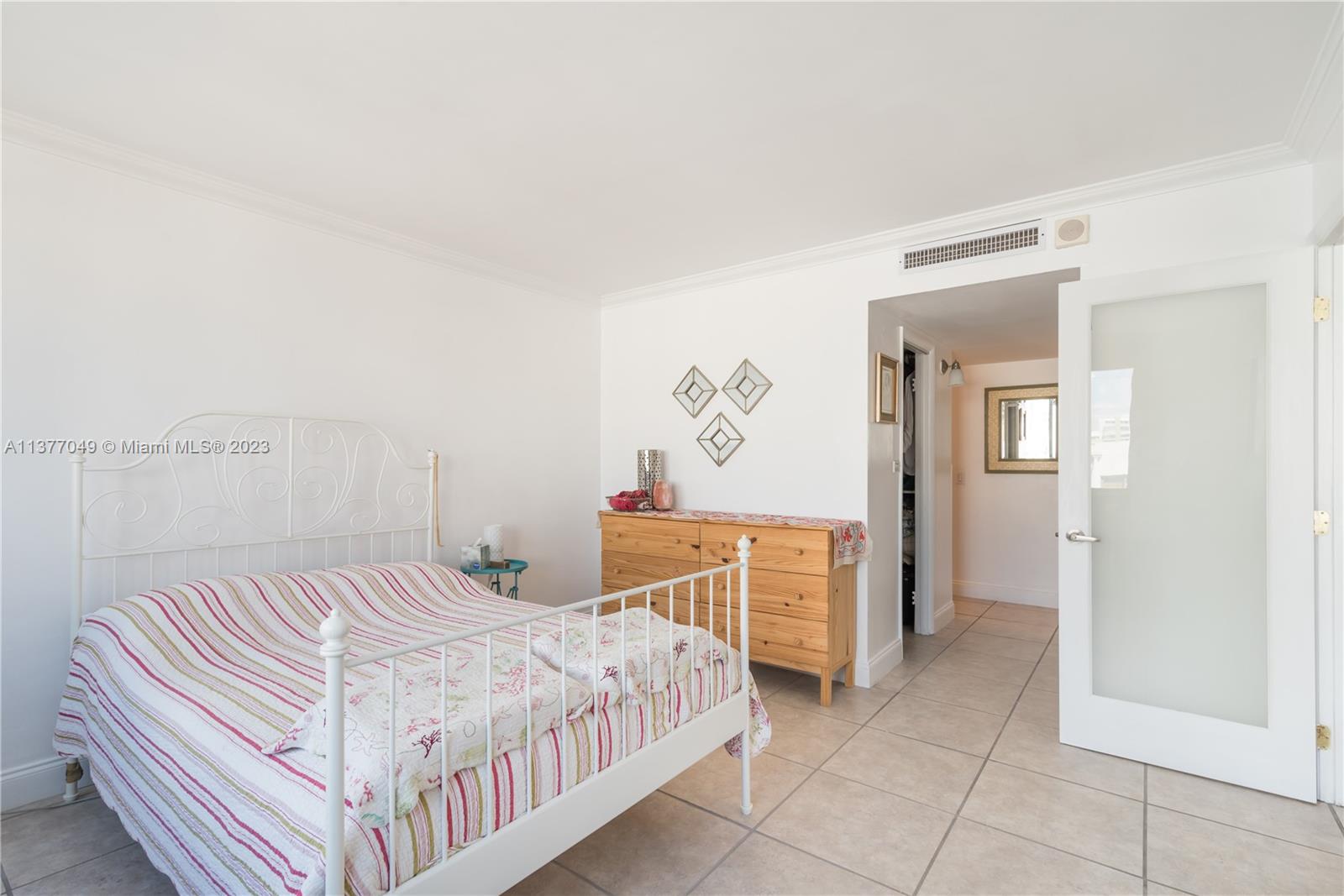 1345 Lincoln Rd Unit: 402