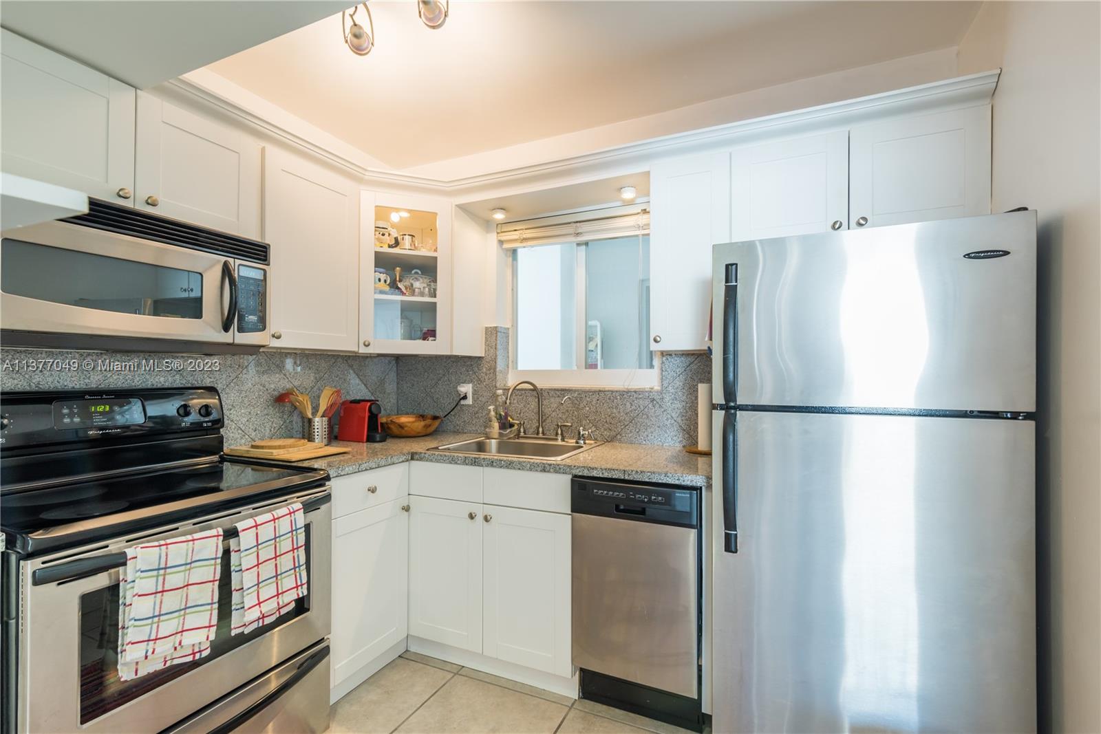 1345 Lincoln Rd Unit: 402