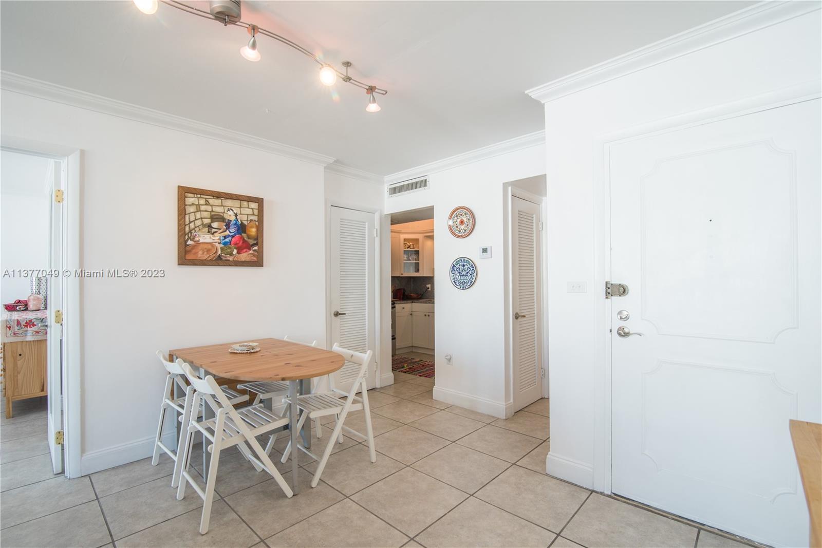 1345 Lincoln Rd Unit: 402