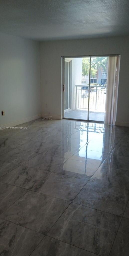 8540 SW 212th St Unit: 202