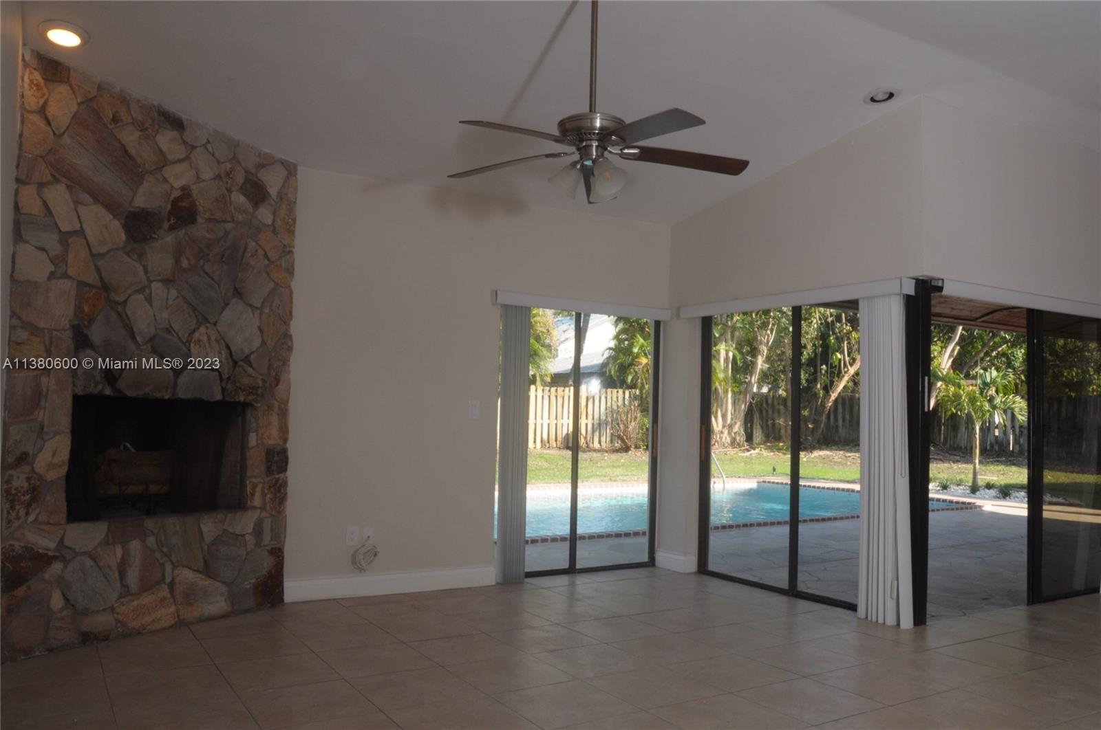18623 SW 83 Pl Unit: 18623