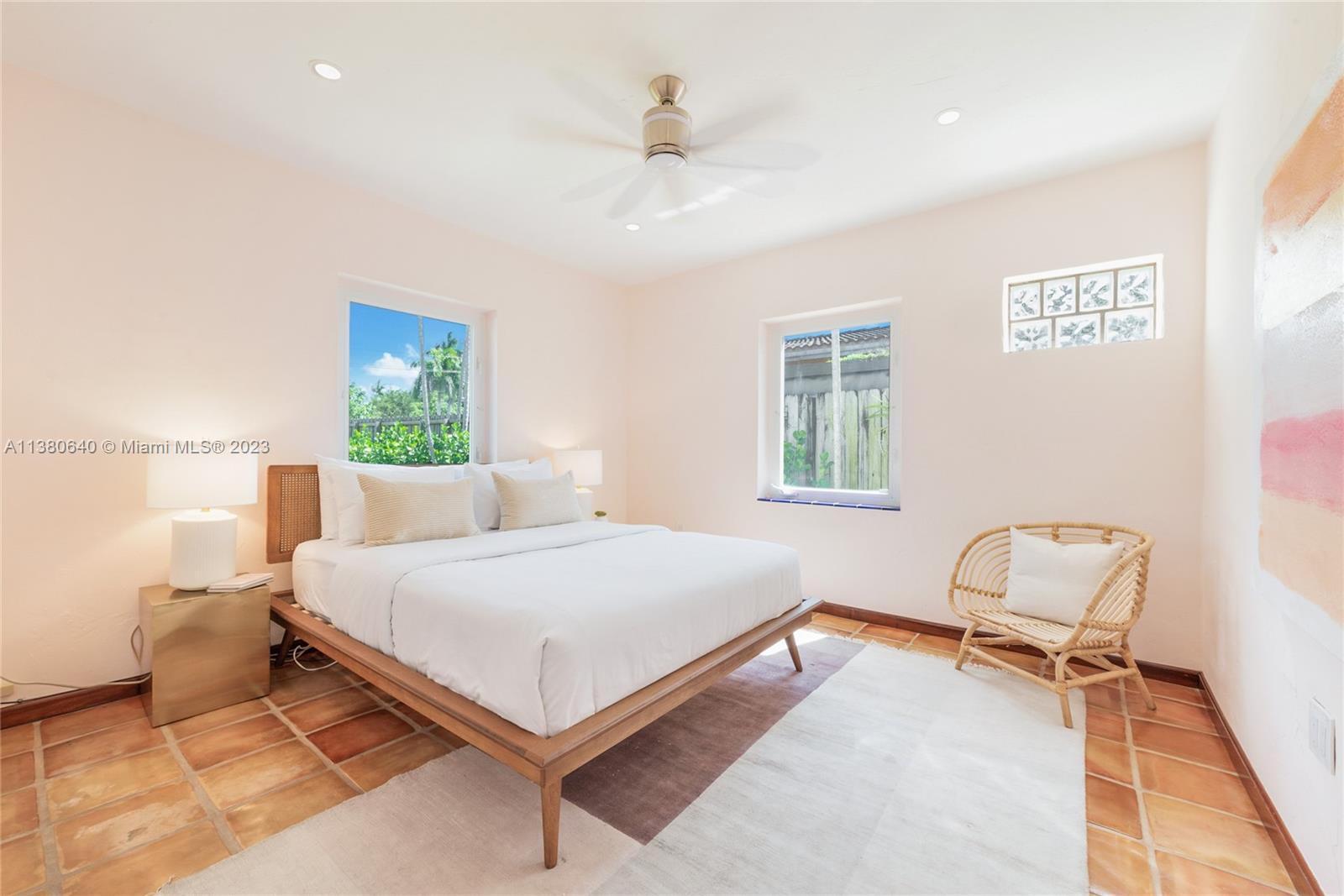 5841 SW 52 Ter
