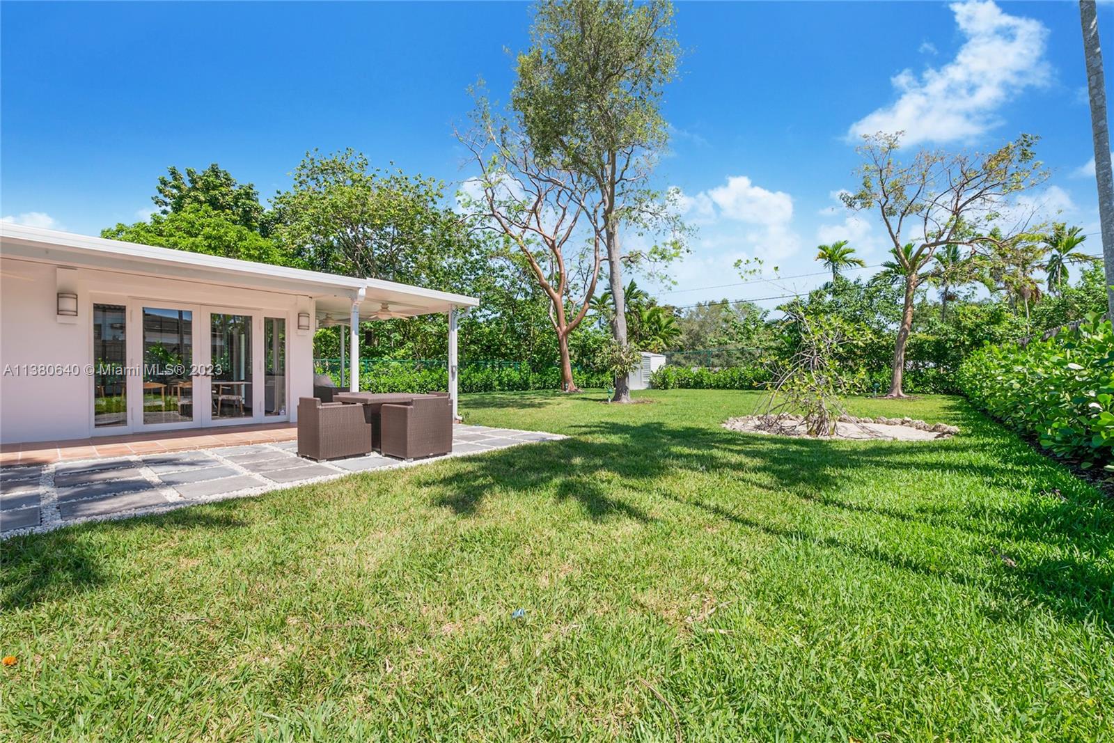 5841 SW 52 Ter