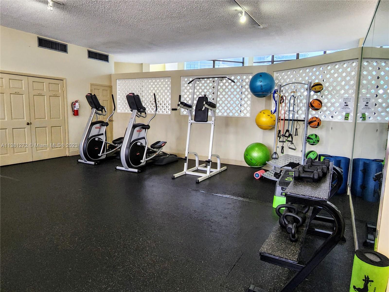 1000 Parkview Dr Unit: 801