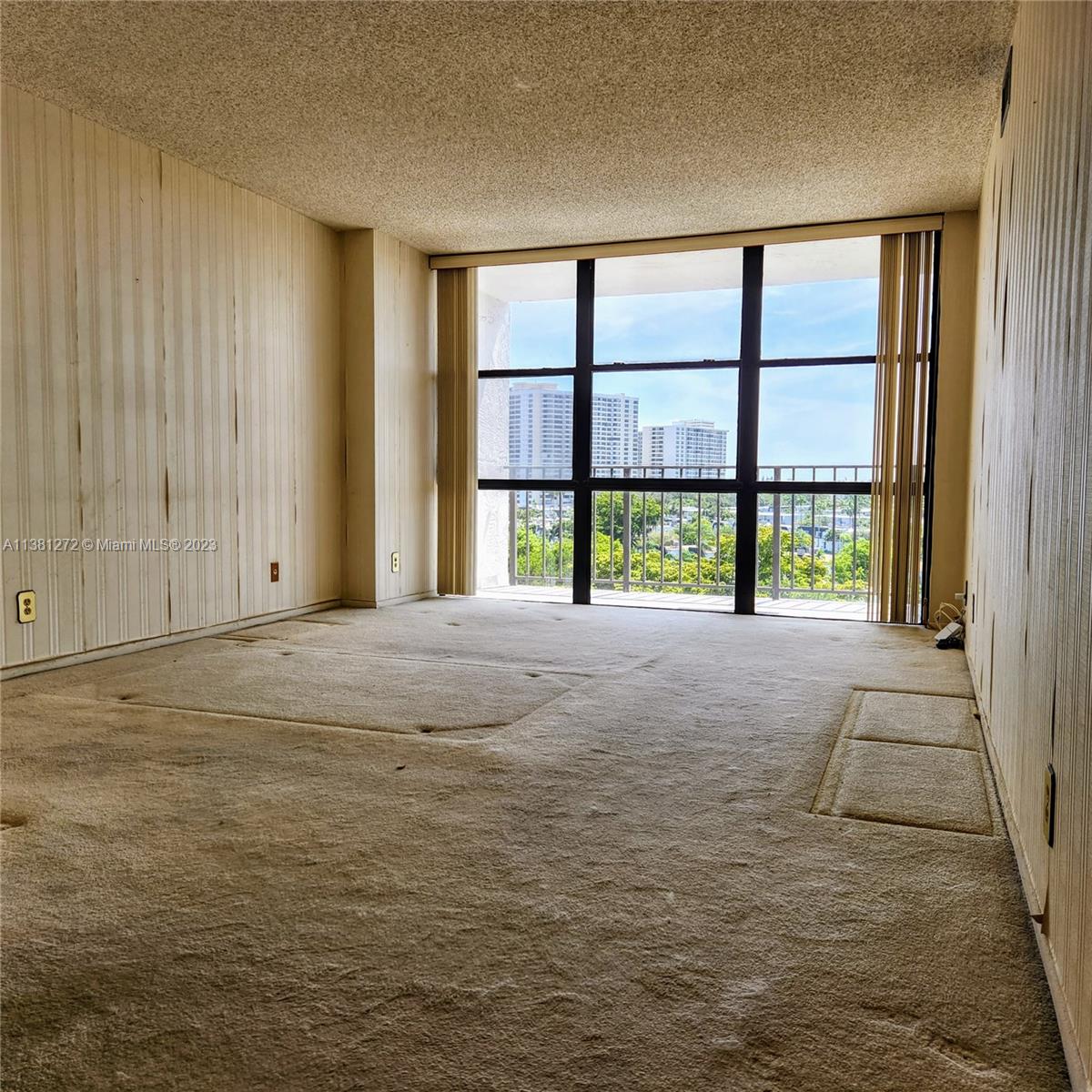 1000 Parkview Dr Unit: 801