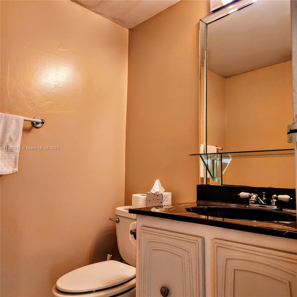 1000 Parkview Dr Unit: 801