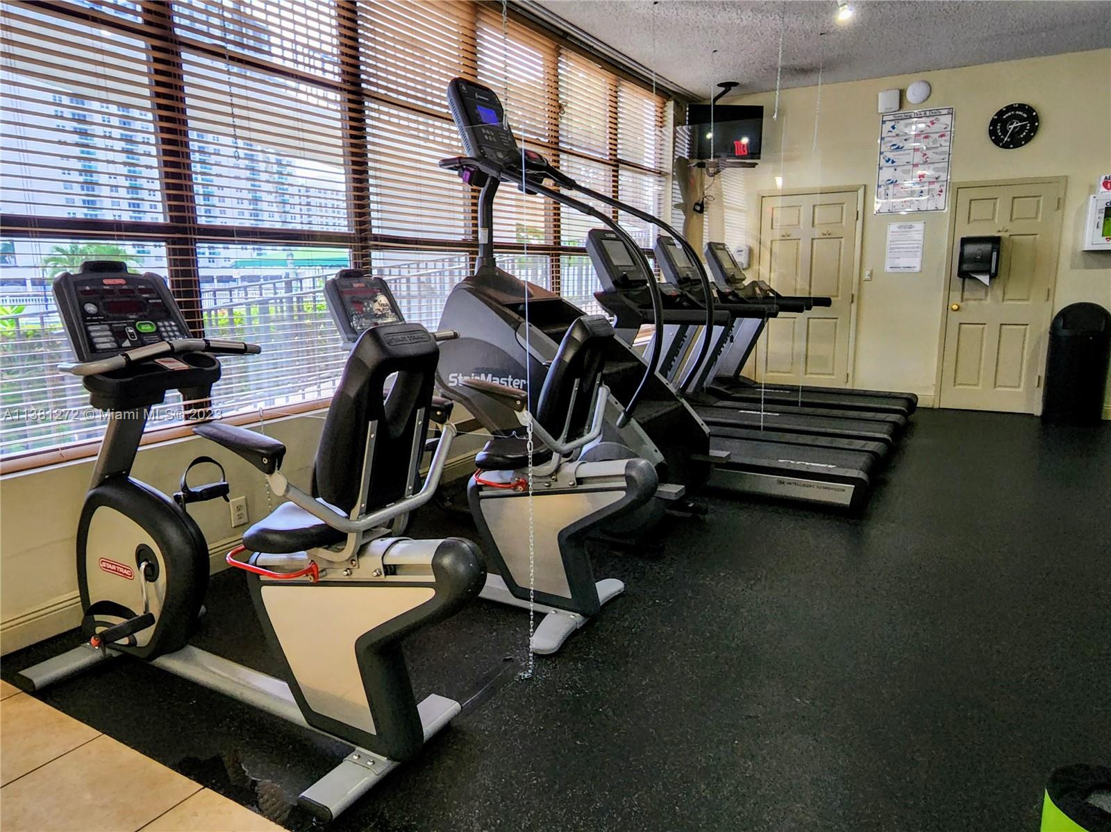 1000 Parkview Dr Unit: 801