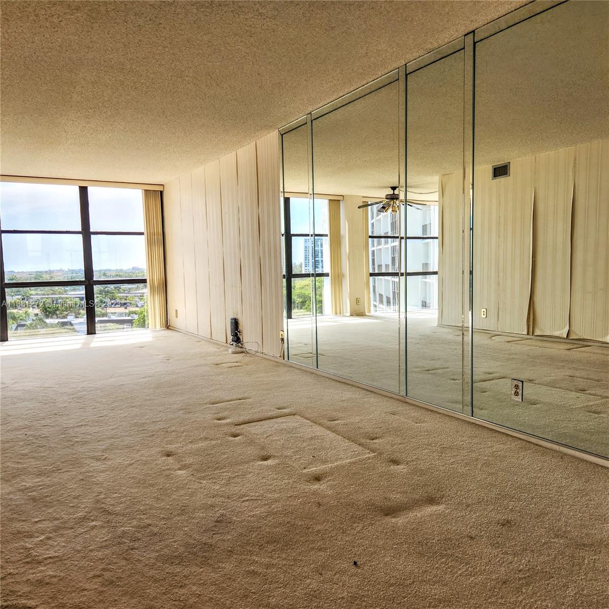 1000 Parkview Dr Unit: 801