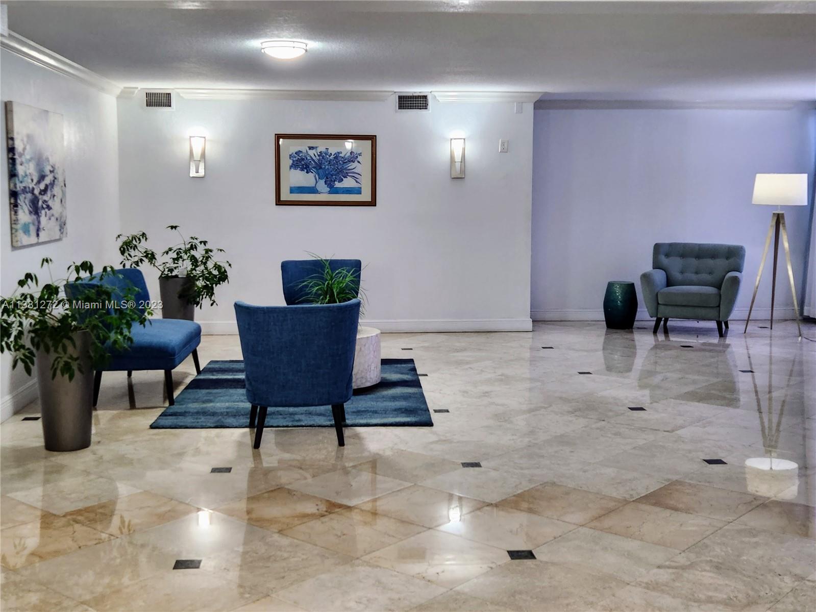 1000 Parkview Dr Unit: 801