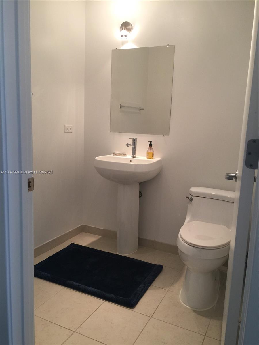 3301 NE 1st Ave Unit: H1008
