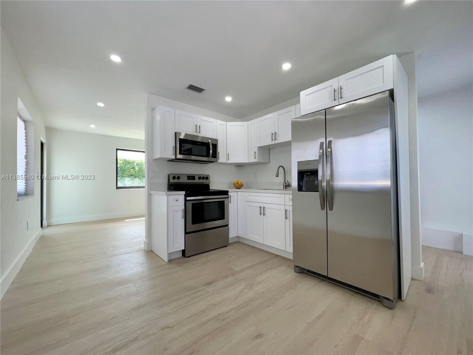 3143 SW 26th St Unit: 3143