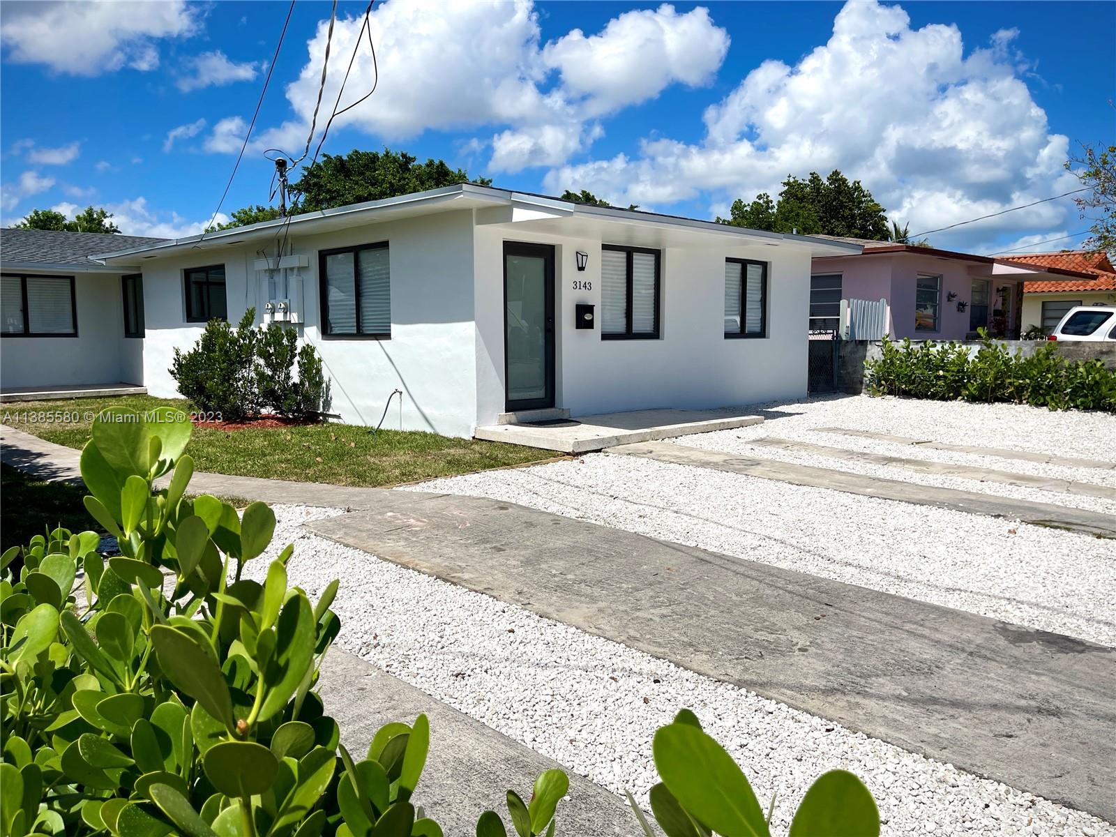 3143 SW 26th St Unit: 3143