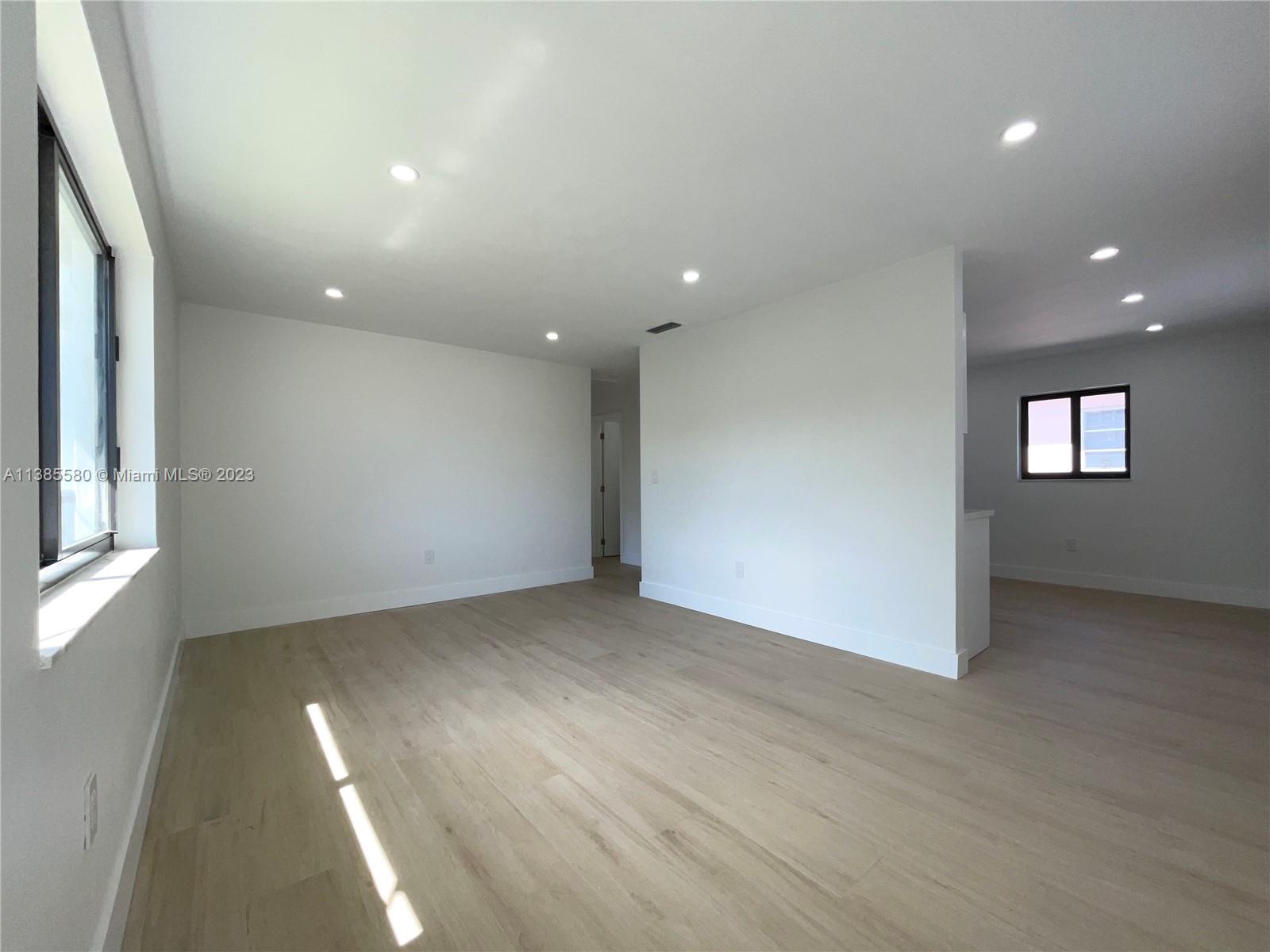 3143 SW 26th St Unit: 3143
