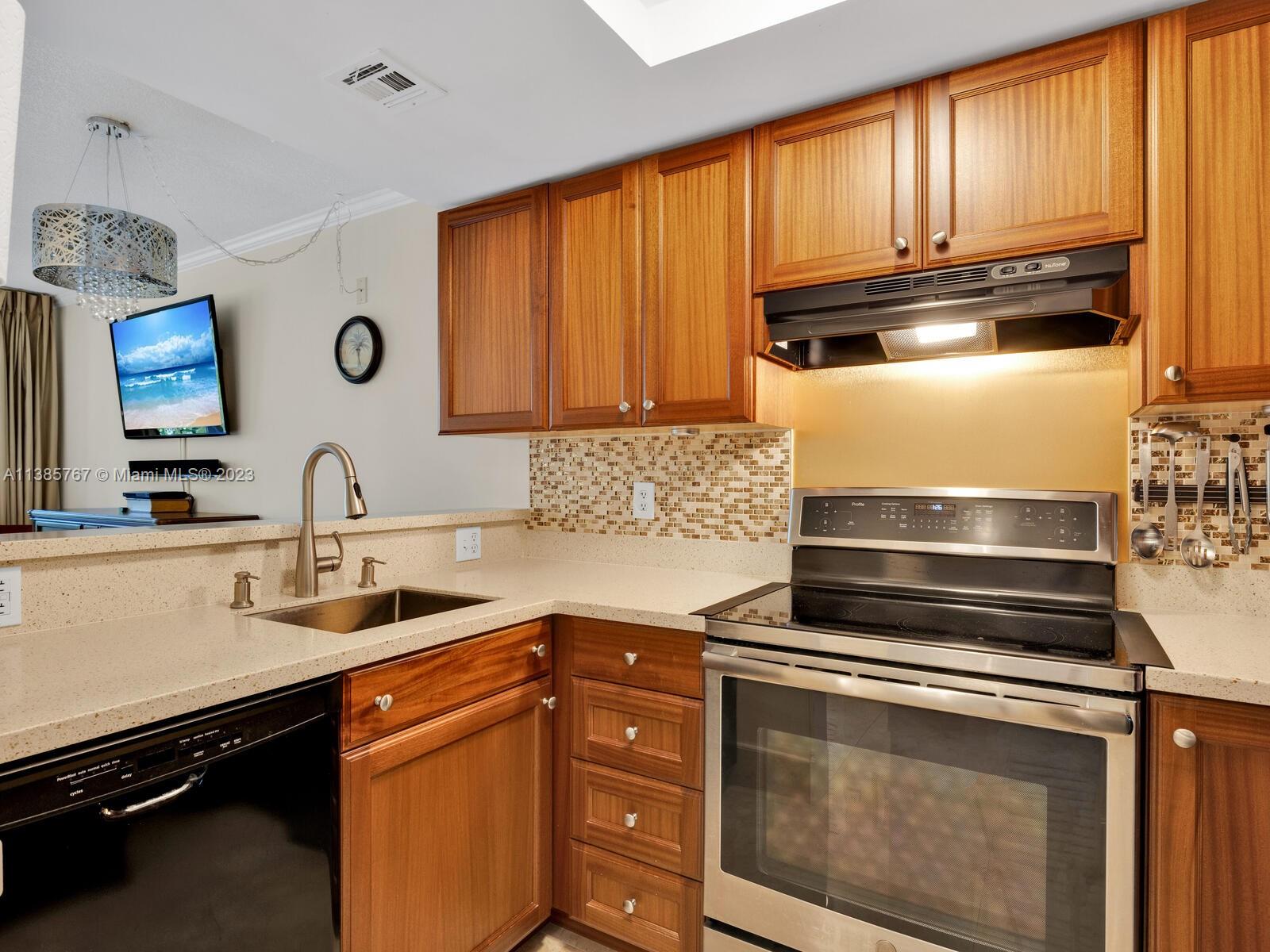 2951 S Bayshore Dr Unit: 510