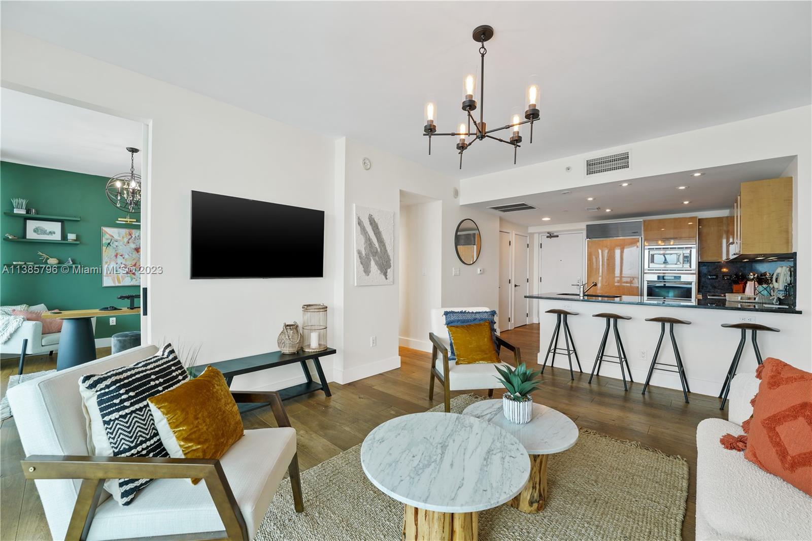 6799 Collins Ave Unit: 1506