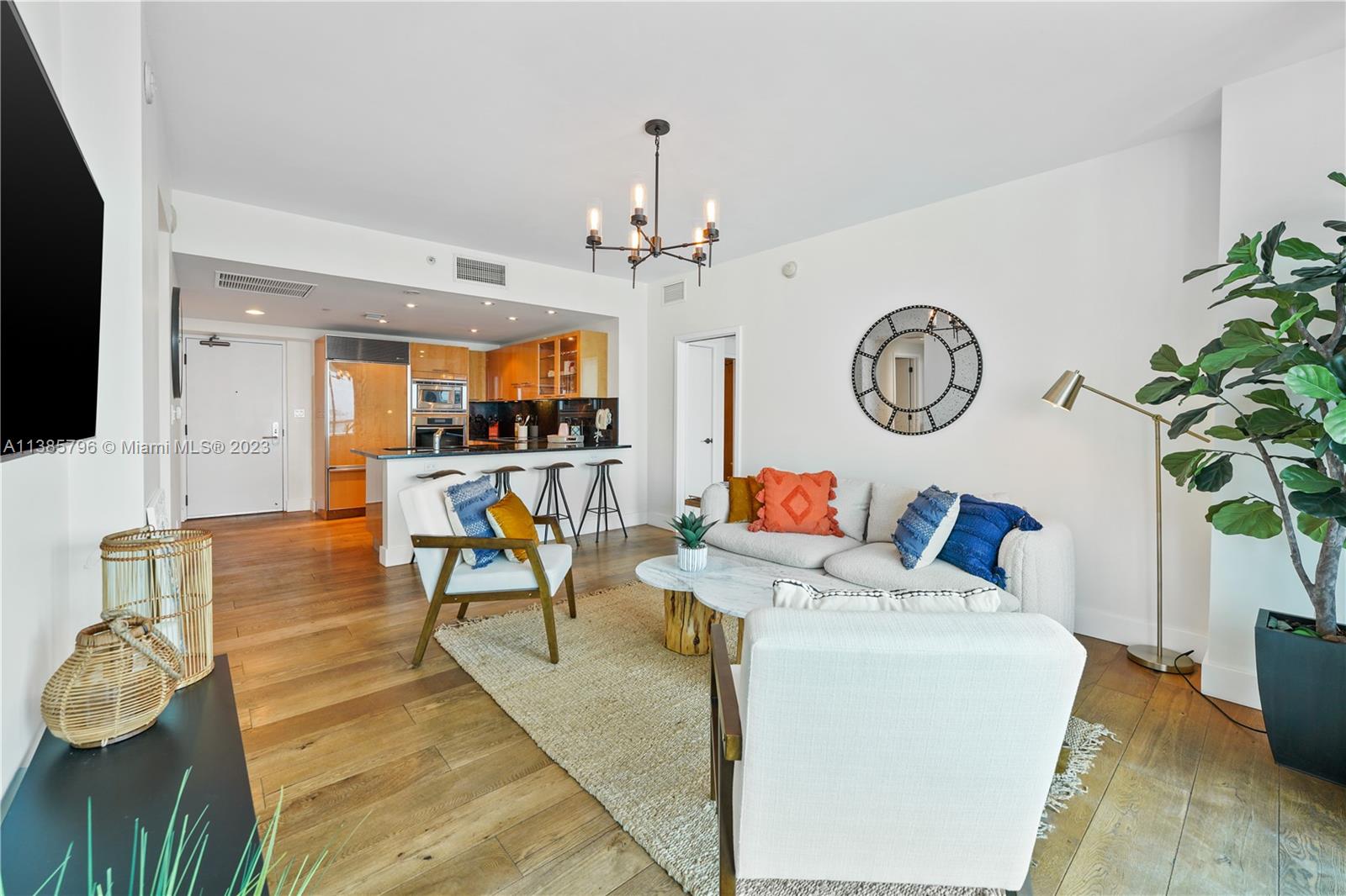 6799 Collins Ave Unit: 1506