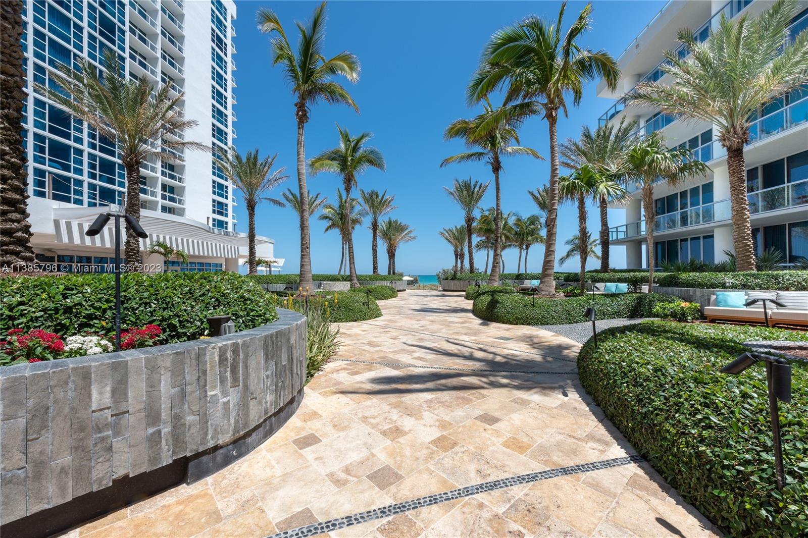 6799 Collins Ave Unit: 1506