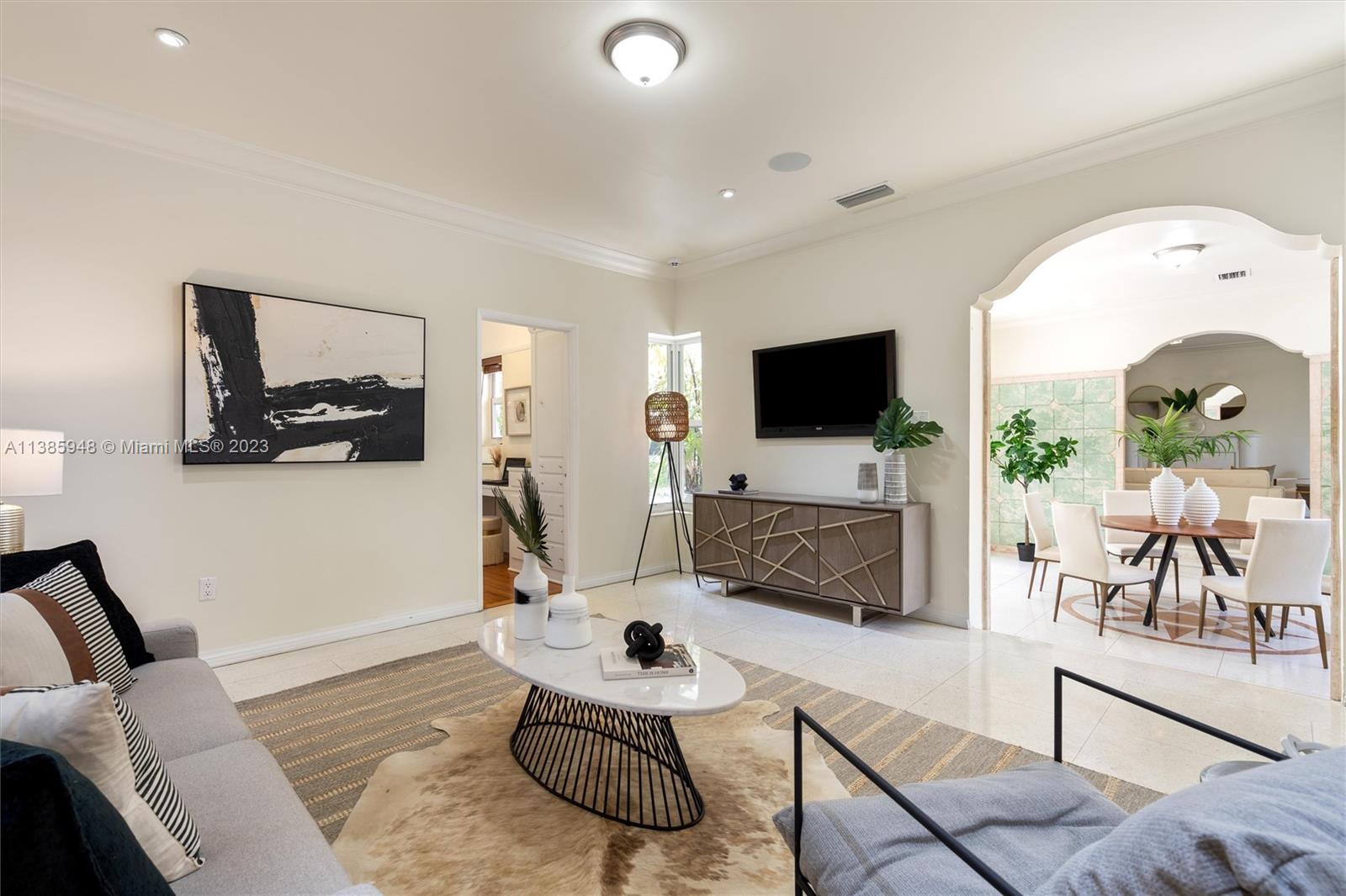 5925 La Gorce Dr