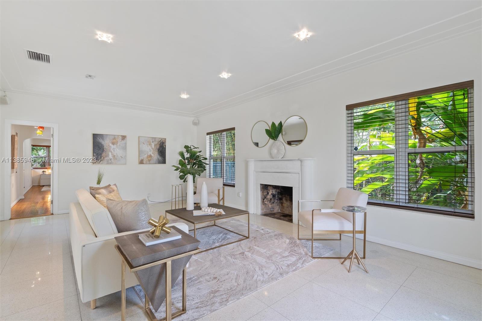 5925 La Gorce Dr