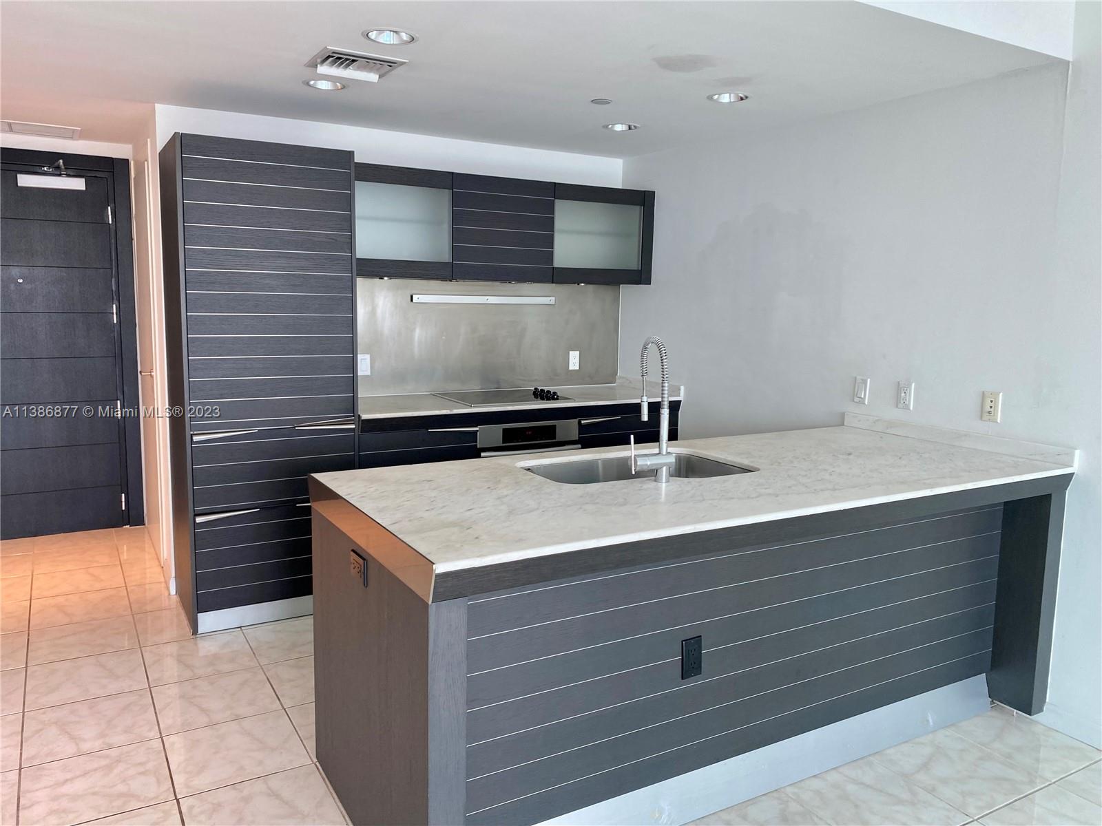 200 Biscayne Boulevard Way Unit: 3710