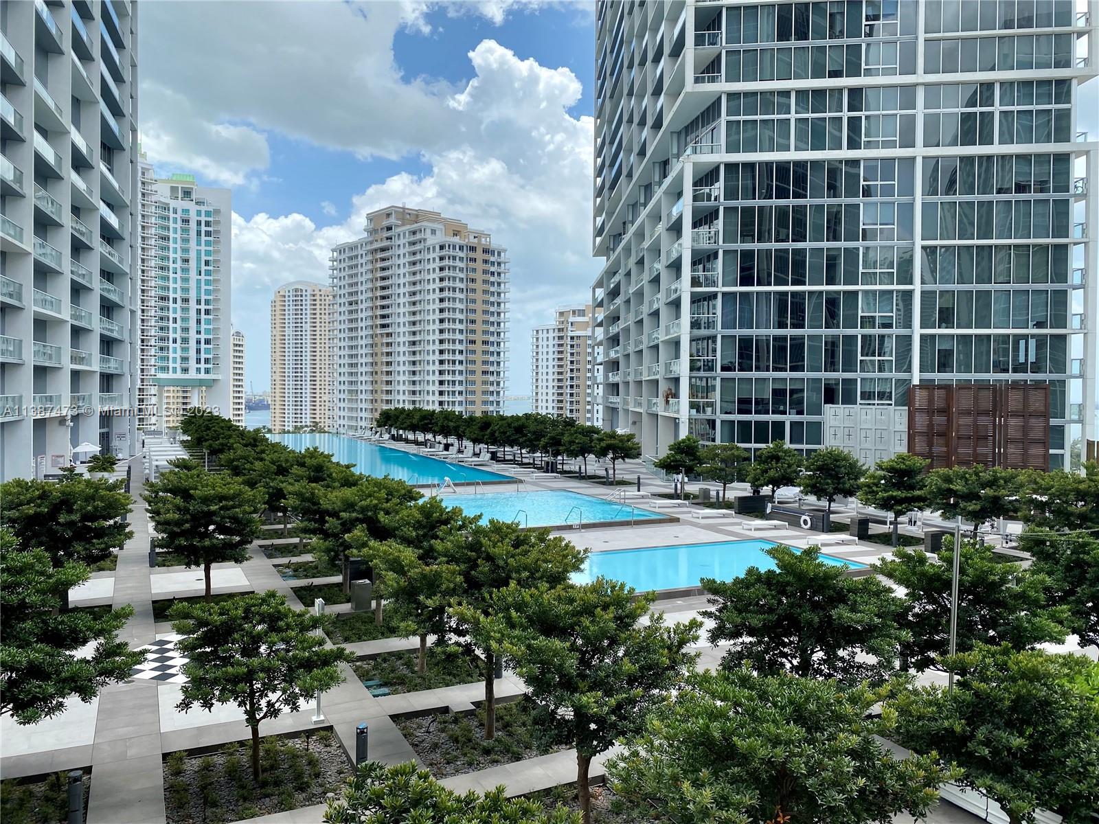 465 Brickell Ave Unit: 2006