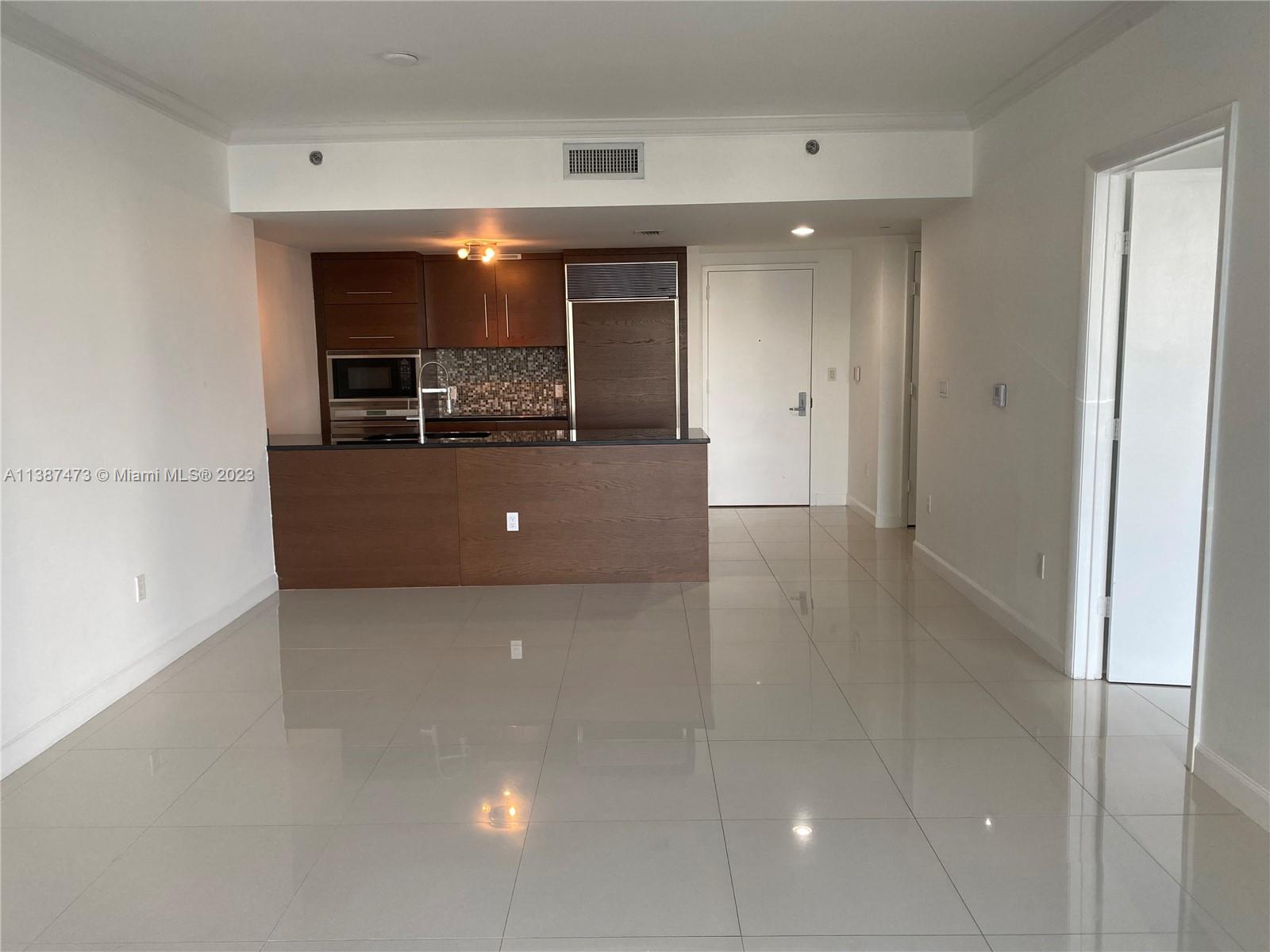 465 Brickell Ave Unit: 2006