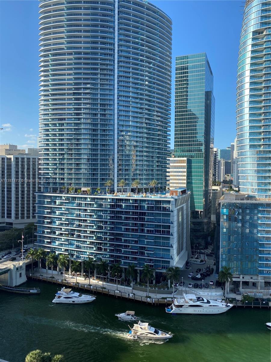 465 Brickell Ave Unit: 2006