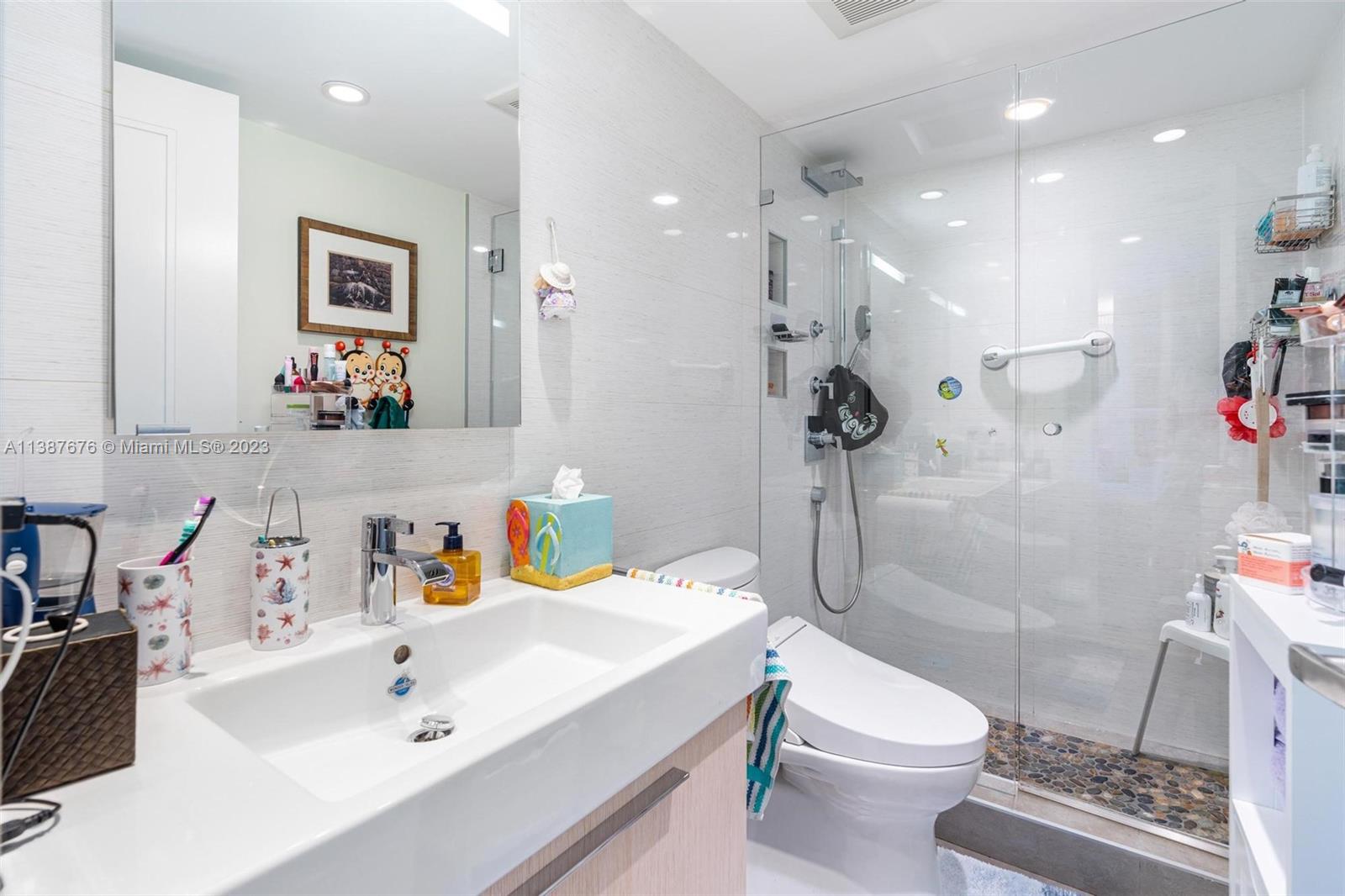 615 Ocean Dr Unit: 3A
