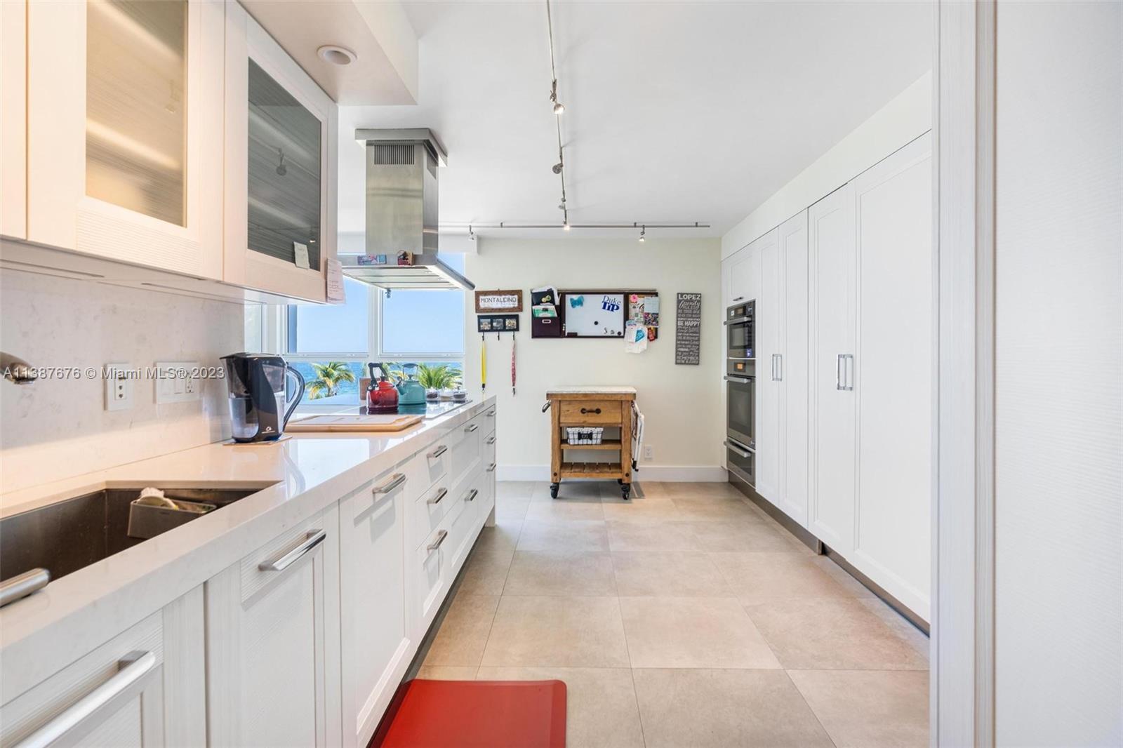 615 Ocean Dr Unit: 3A