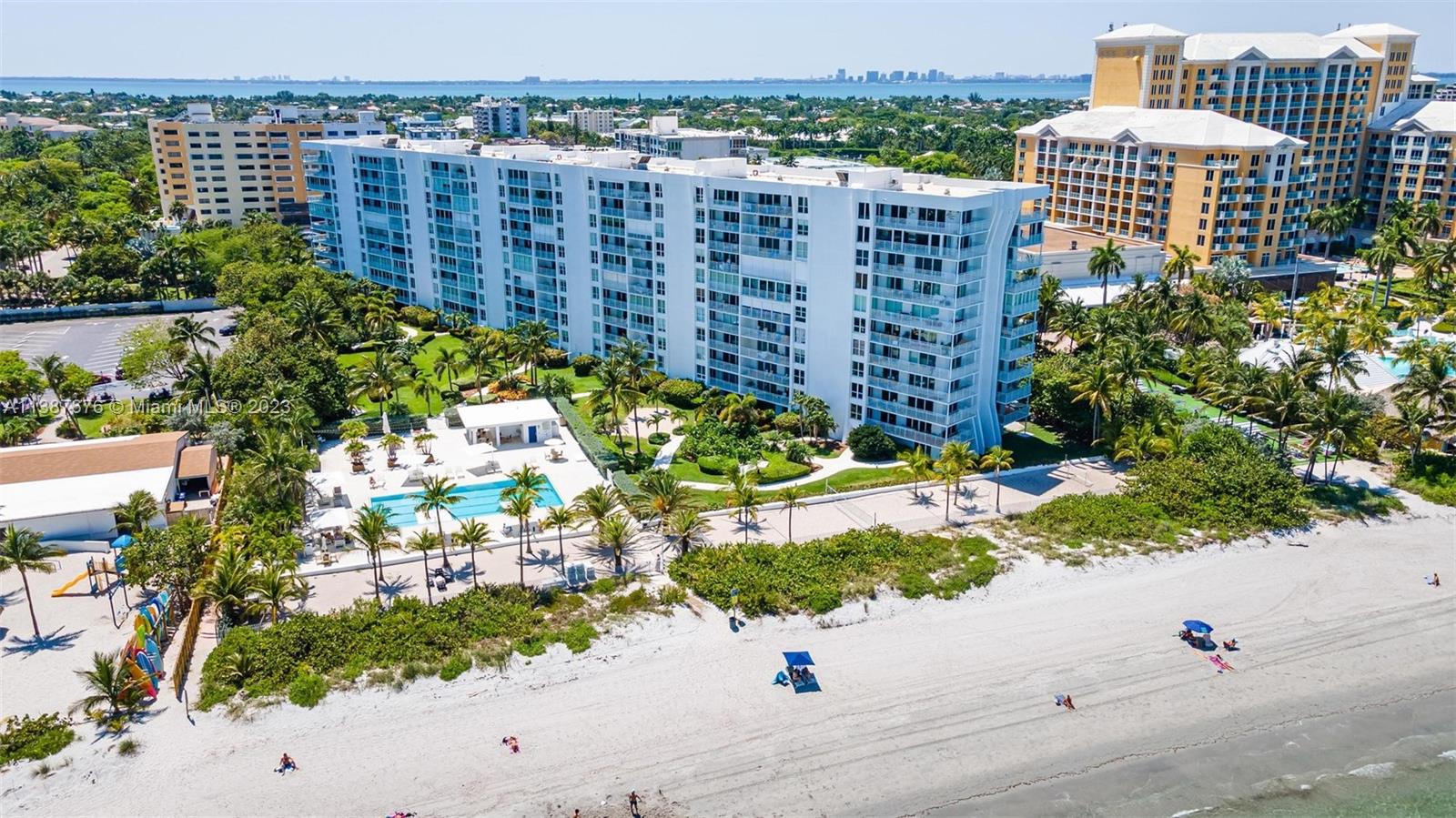 615 Ocean Dr Unit: 3A