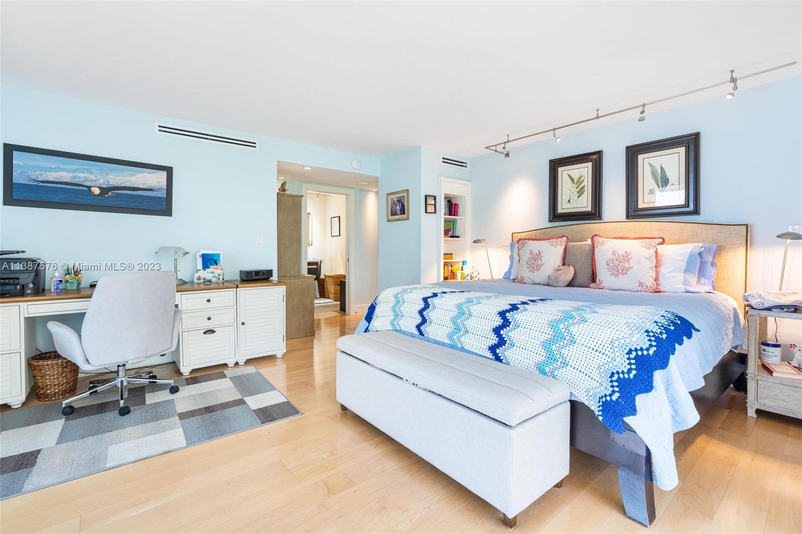 615 Ocean Dr Unit: 3A