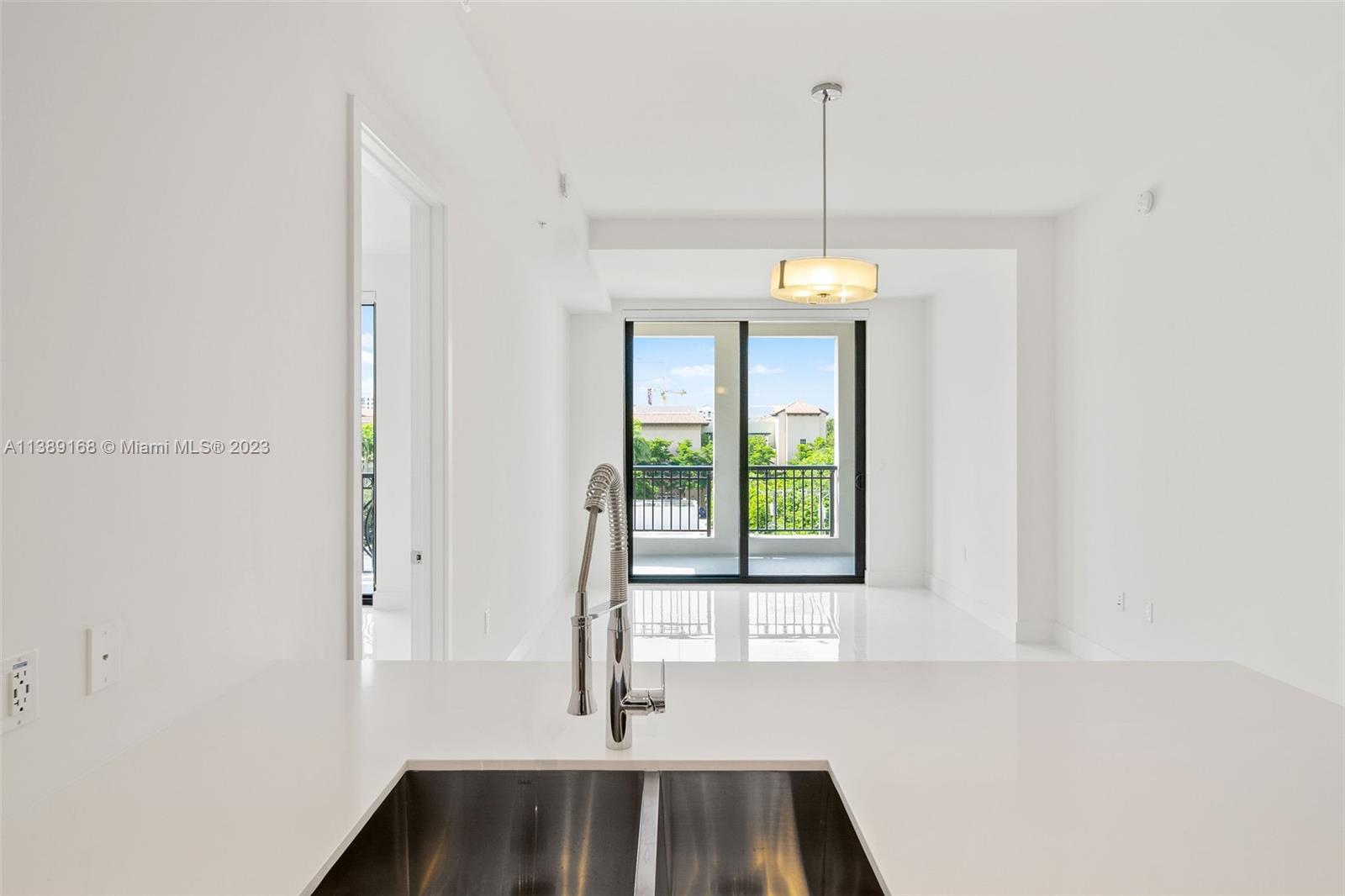 301 Altara Ave Unit: 411
