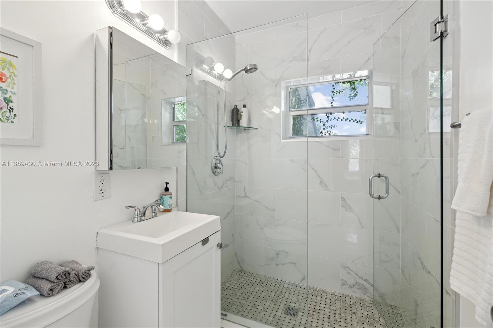 31 NW 45th St