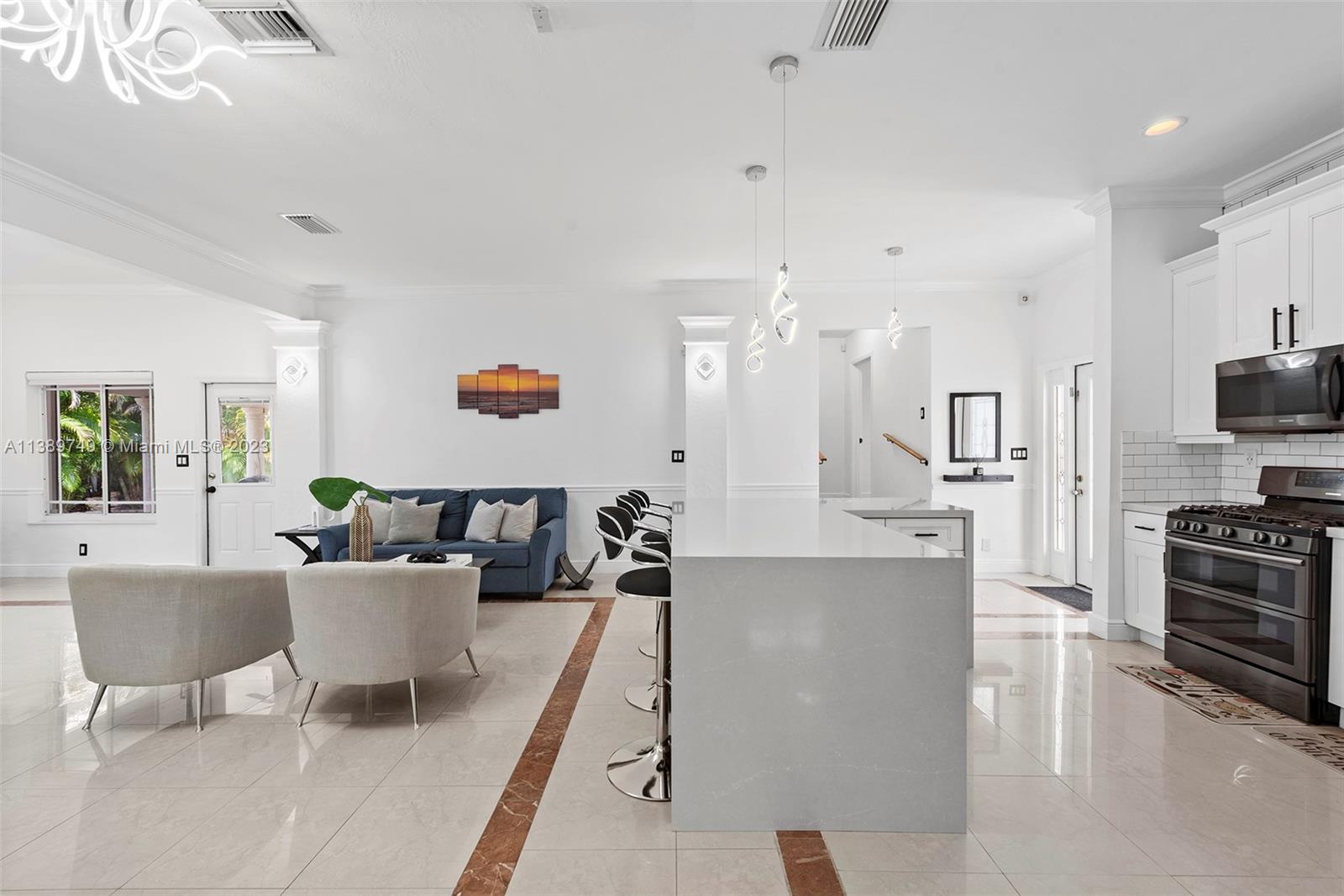 2201 SW 84 Ave