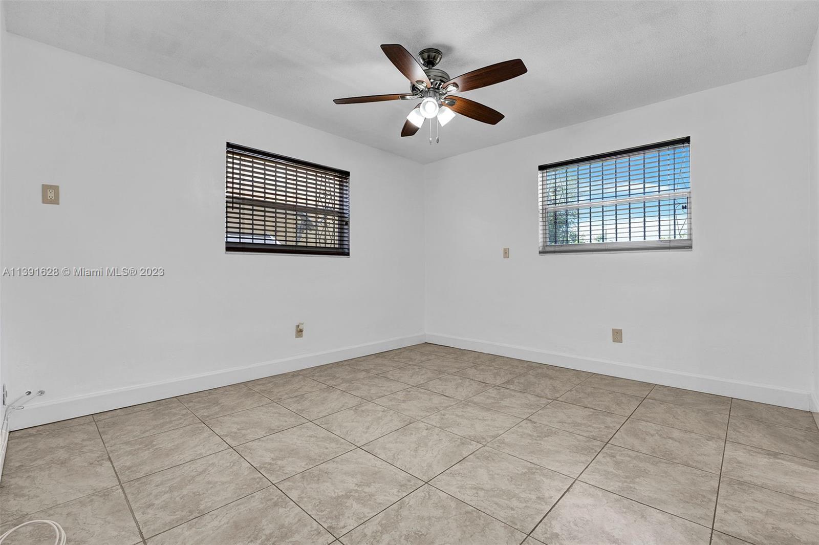 3116 SW 25th St Unit: 3116