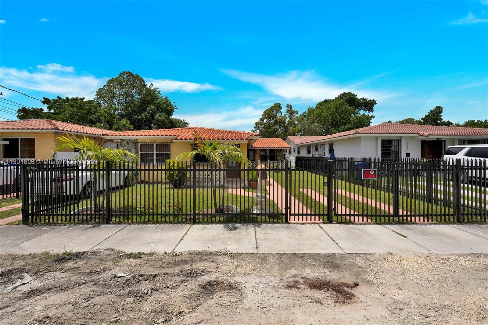 3116 SW 25th St Unit: 3116