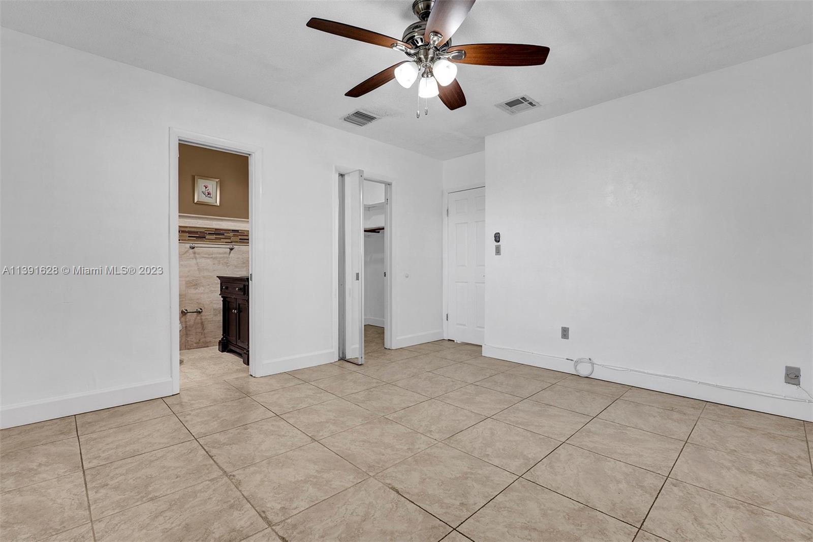 3116 SW 25th St Unit: 3116