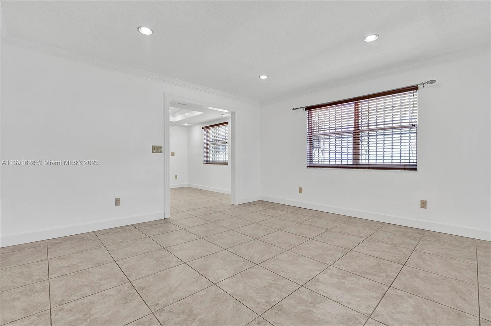 3116 SW 25th St Unit: 3116