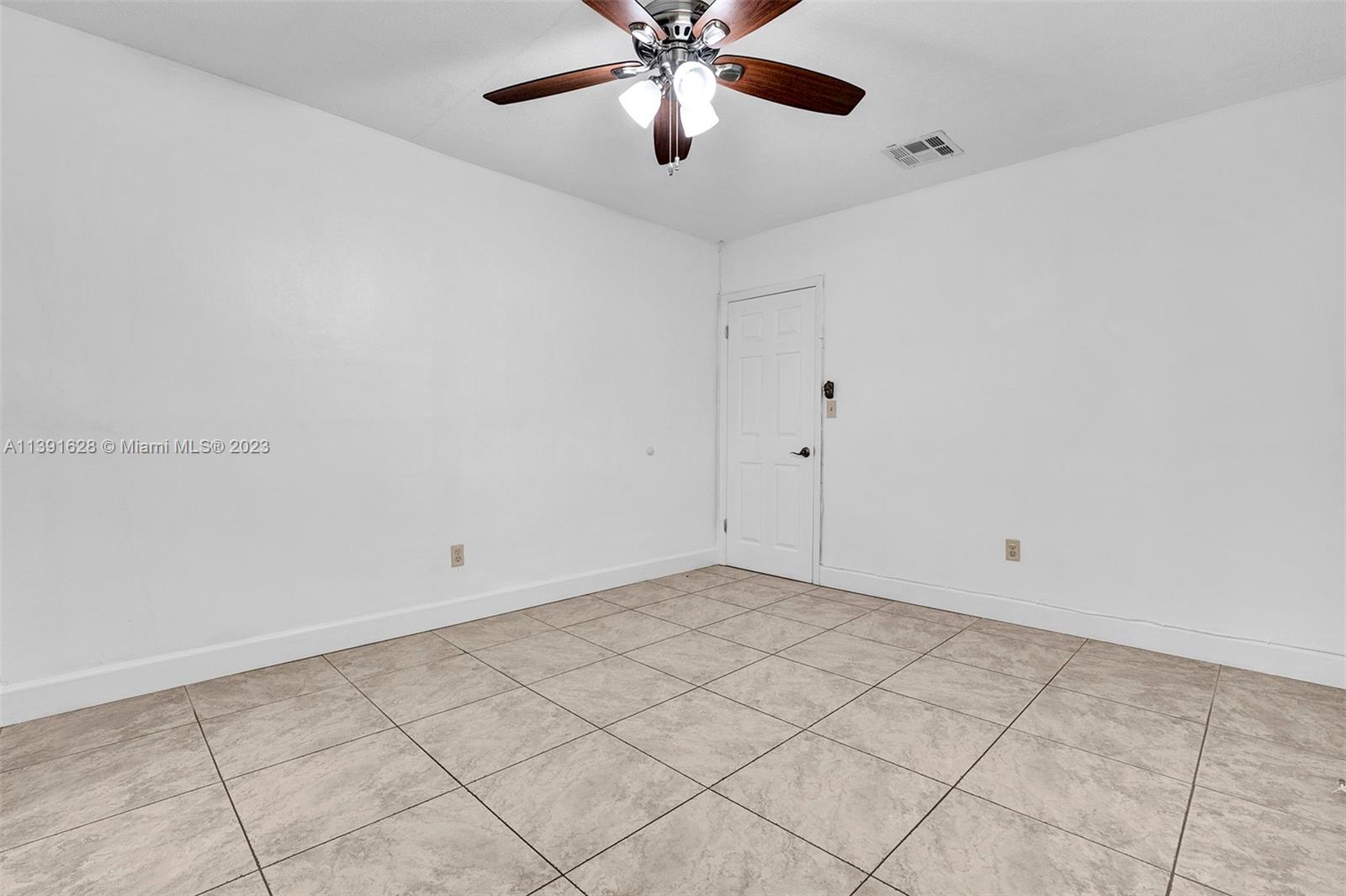 3116 SW 25th St Unit: 3116