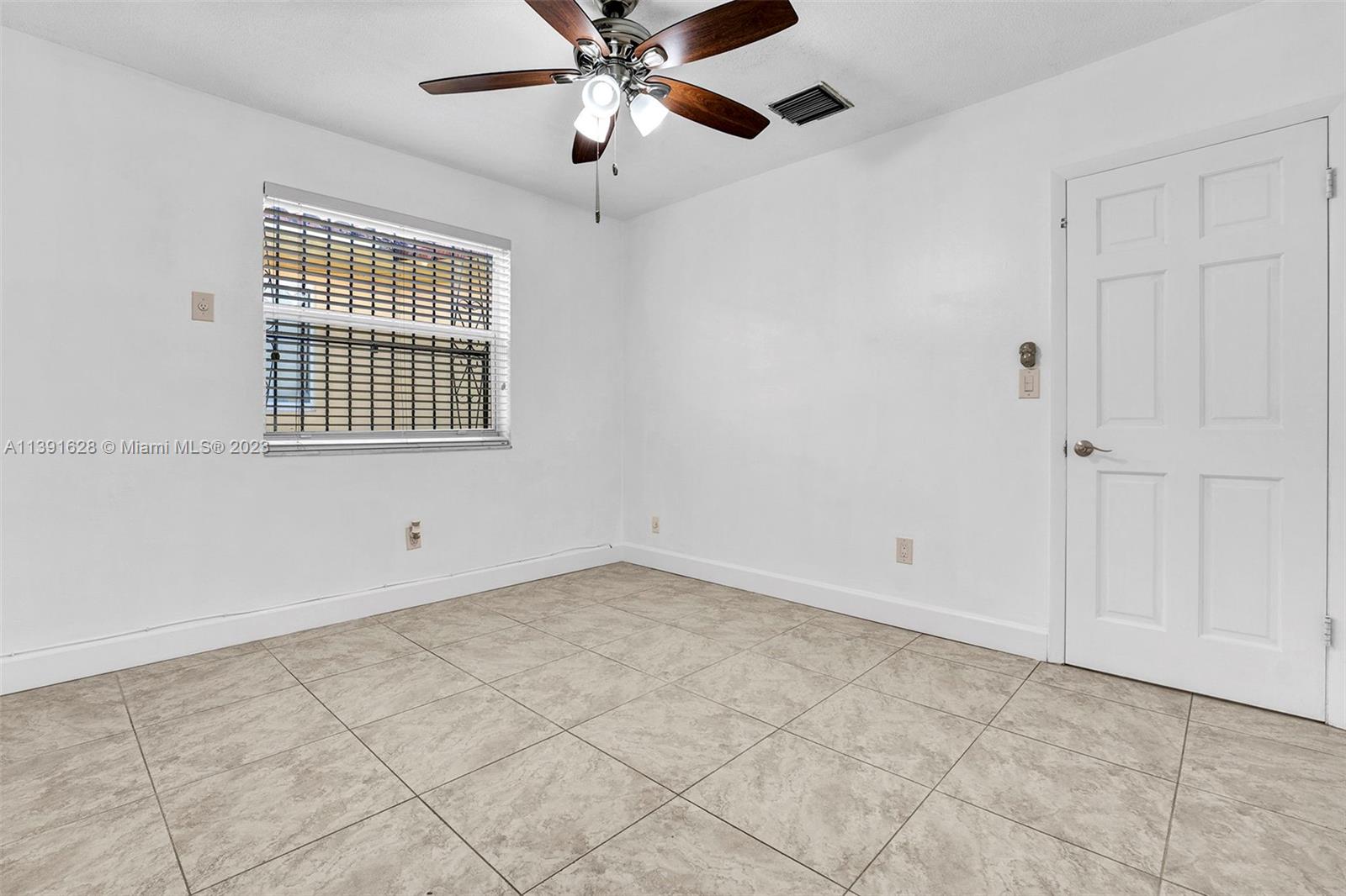 3116 SW 25th St Unit: 3116