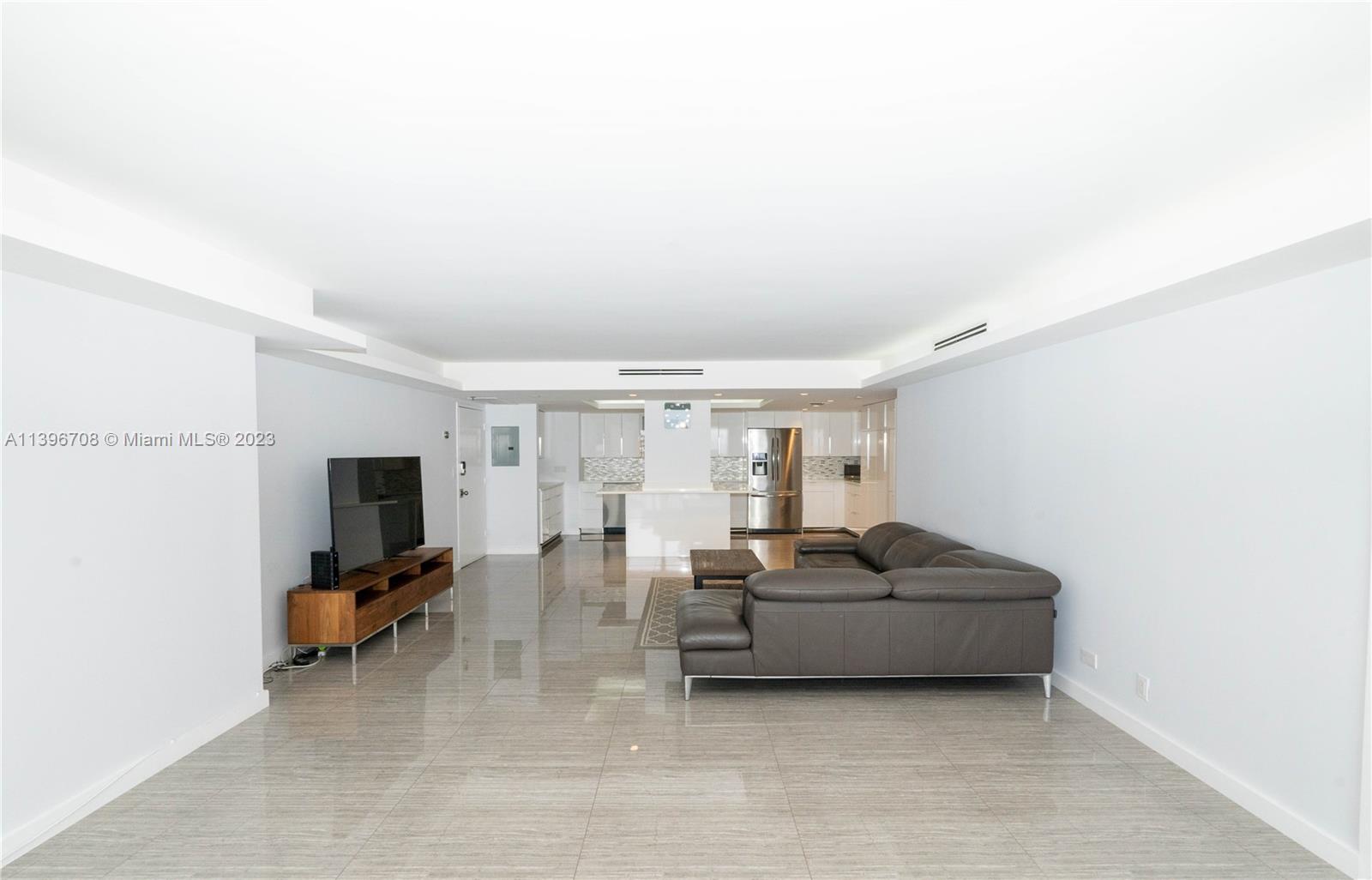 6039 Collins Ave Unit: 817