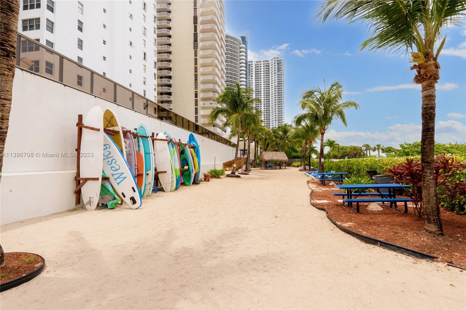 6039 Collins Ave Unit: 817