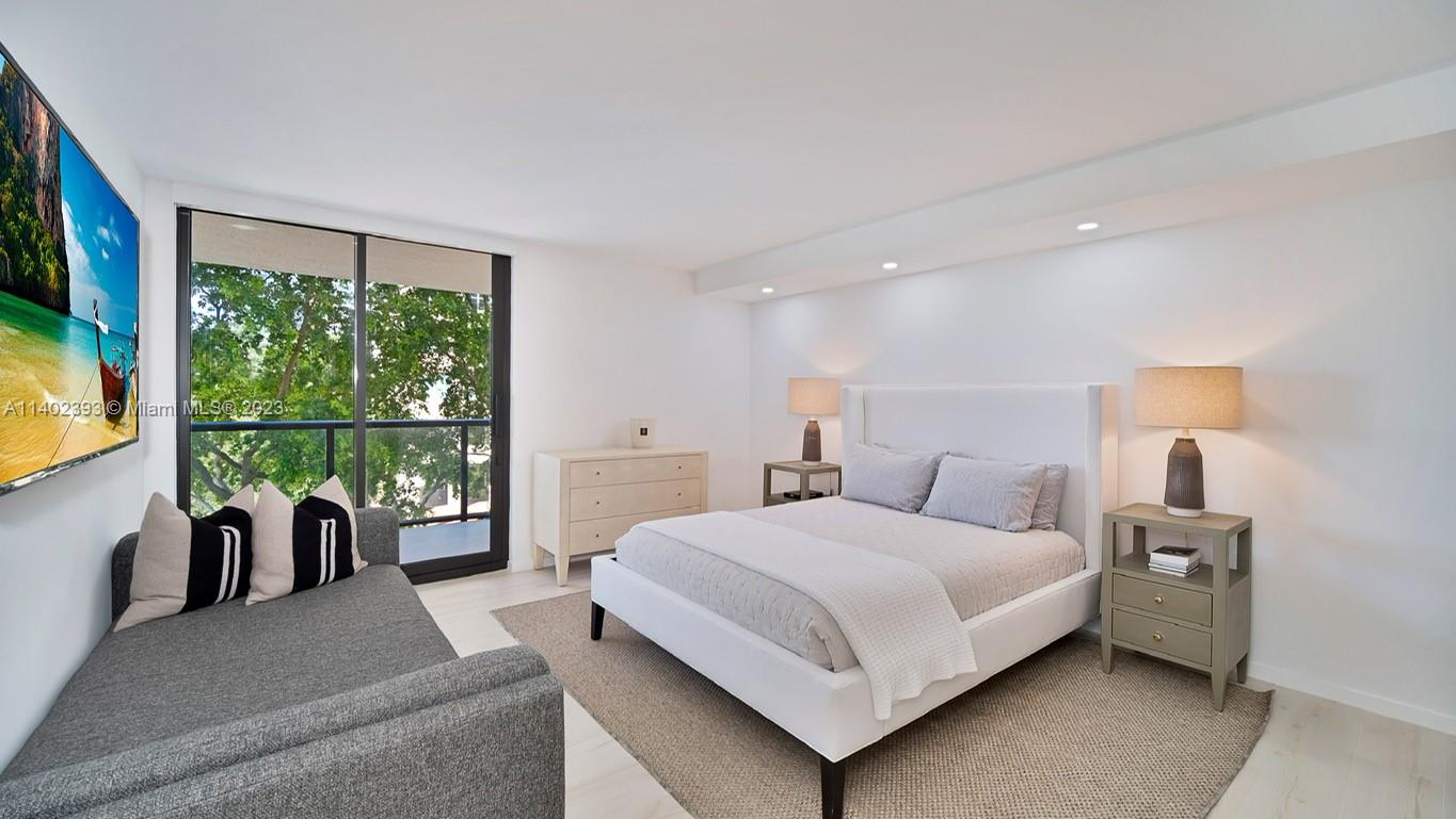 2575 S Bayshore Dr Unit: 5A