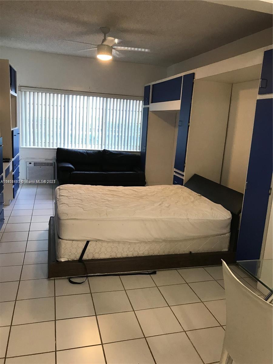 19051 Collins Ave Unit: D218