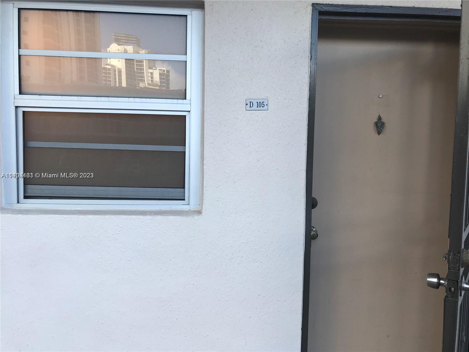 19051 Collins Ave Unit: D218