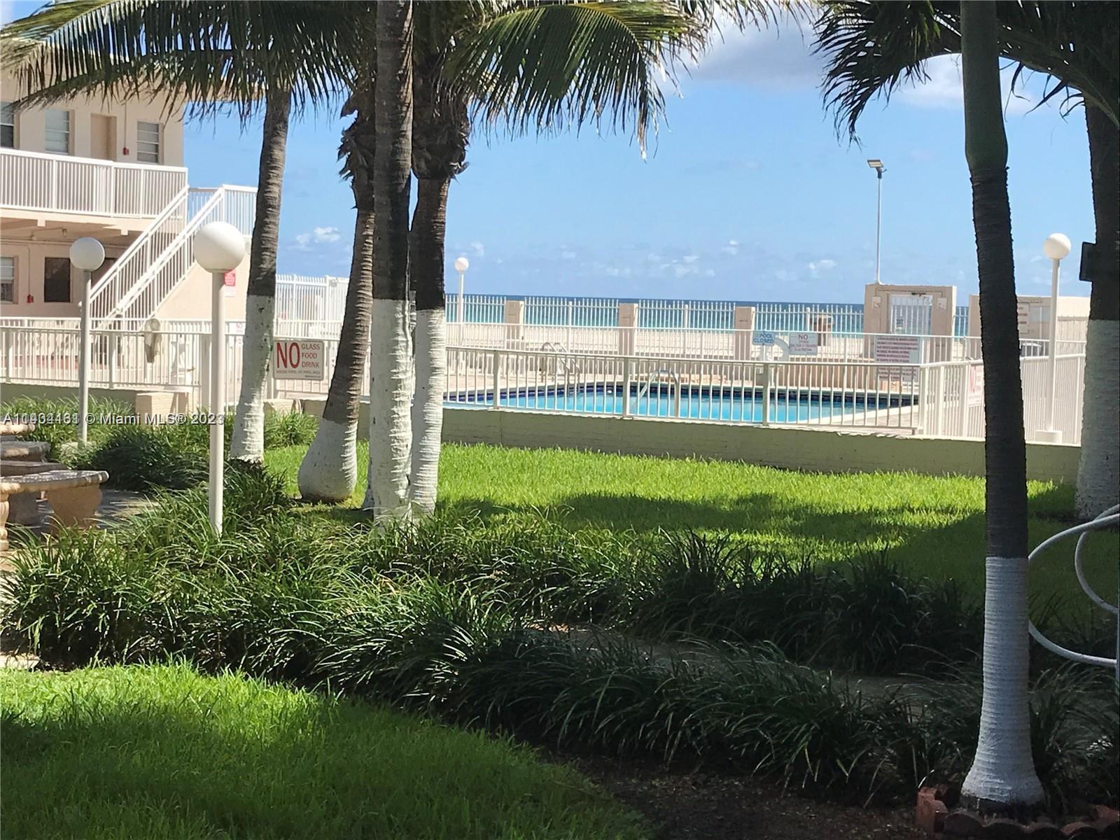 19051 Collins Ave Unit: D218