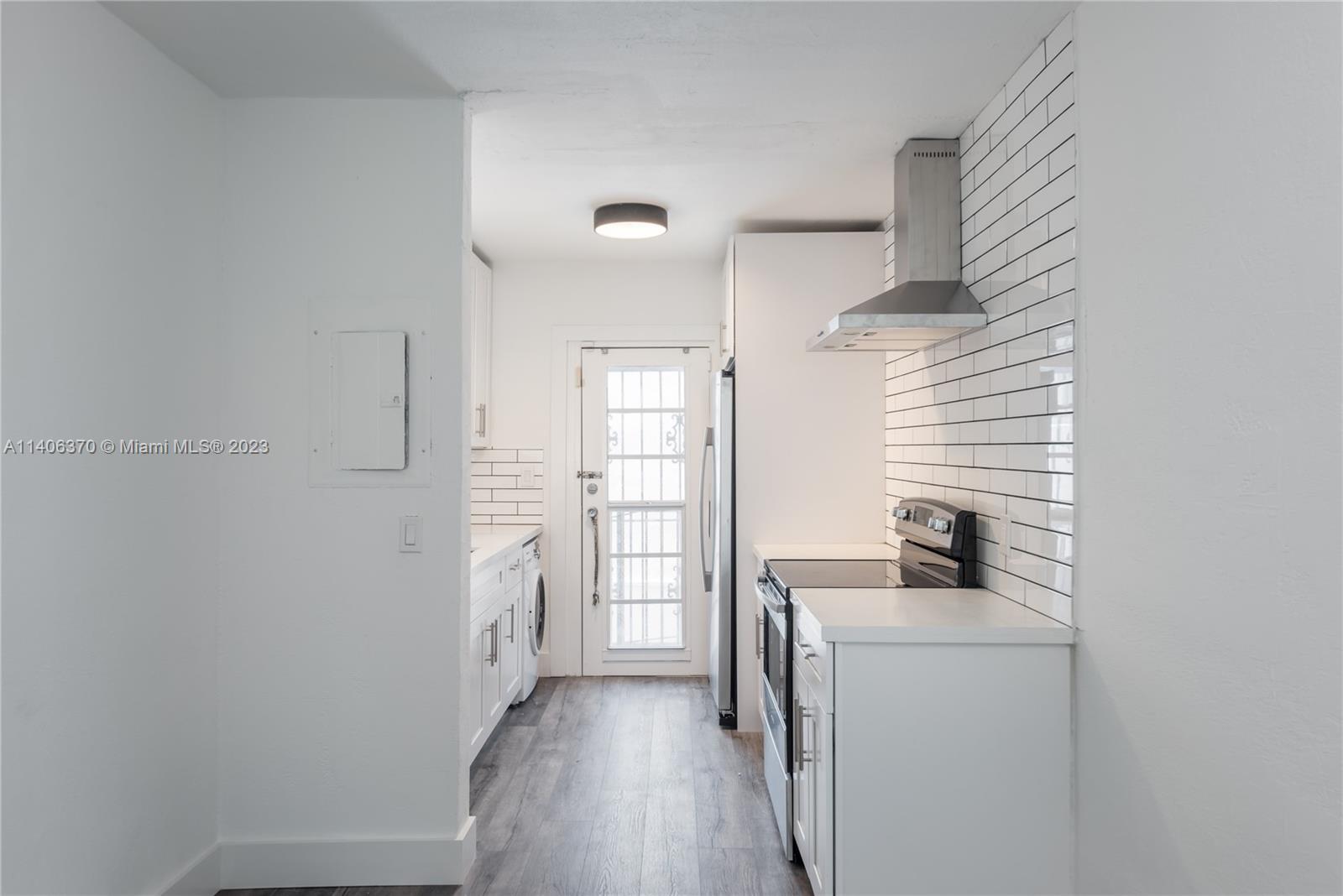 823 Jefferson Ave Unit: 8
